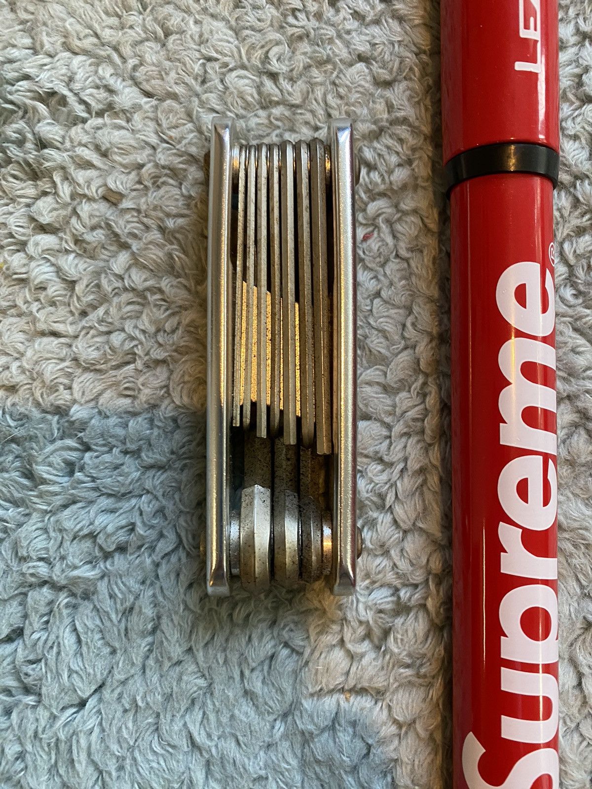 Supreme Supreme Lezyne bike pump and tool 2016 100% authentic Size ONE SIZE - 3 Thumbnail