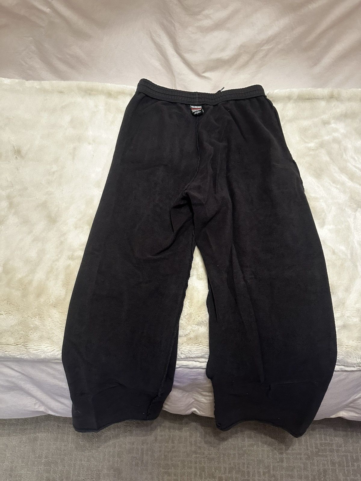 Balenciaga balenciaga inside out loop logo sweatpants Size US 32 / EU 48 - 2 Thumbnail