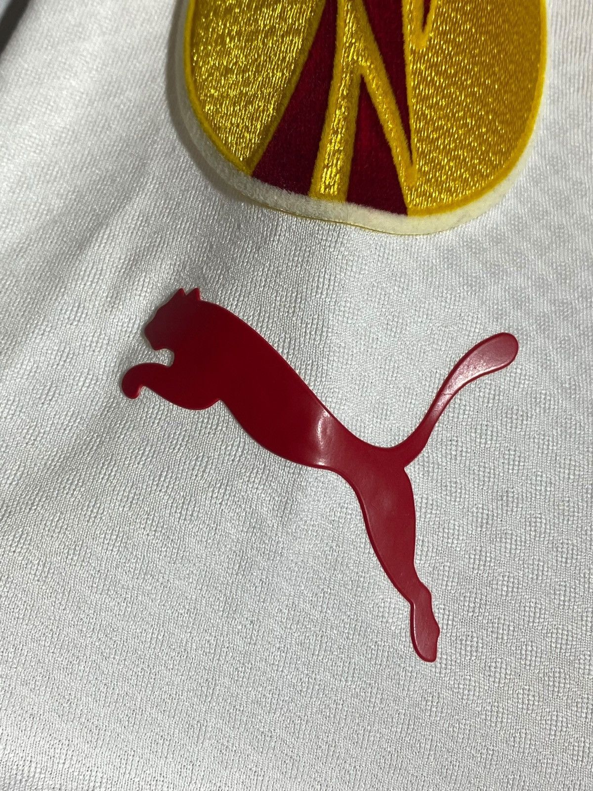 Puma #21 Boulahrouz Stuttgart League Europe Soccer Jersey Size US L / EU 52-54 / 3 - 21 Thumbnail