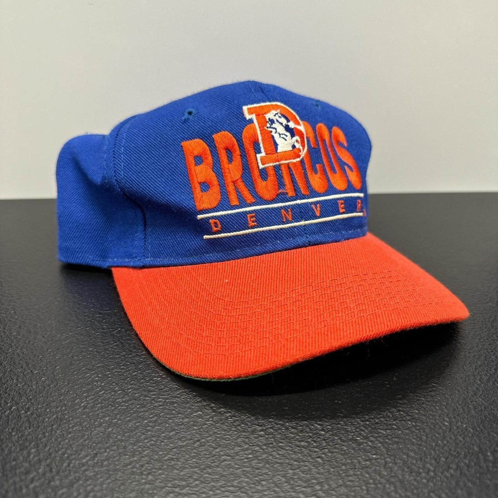 Vintage Denver Broncos NFL Vintage 90s Wool Blend SnapBack Hat Size ONE SIZE - 1 Thumbnail