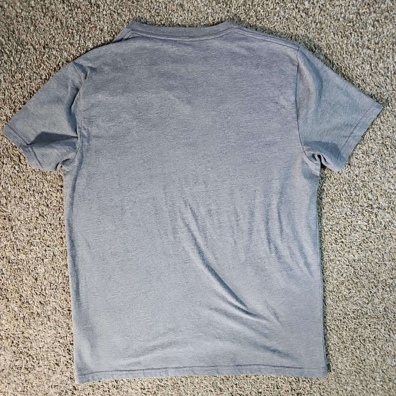 Hollister Hollister V-neck L Gray Tshirt Size US L / EU 52-54 / 3 - 5 Thumbnail