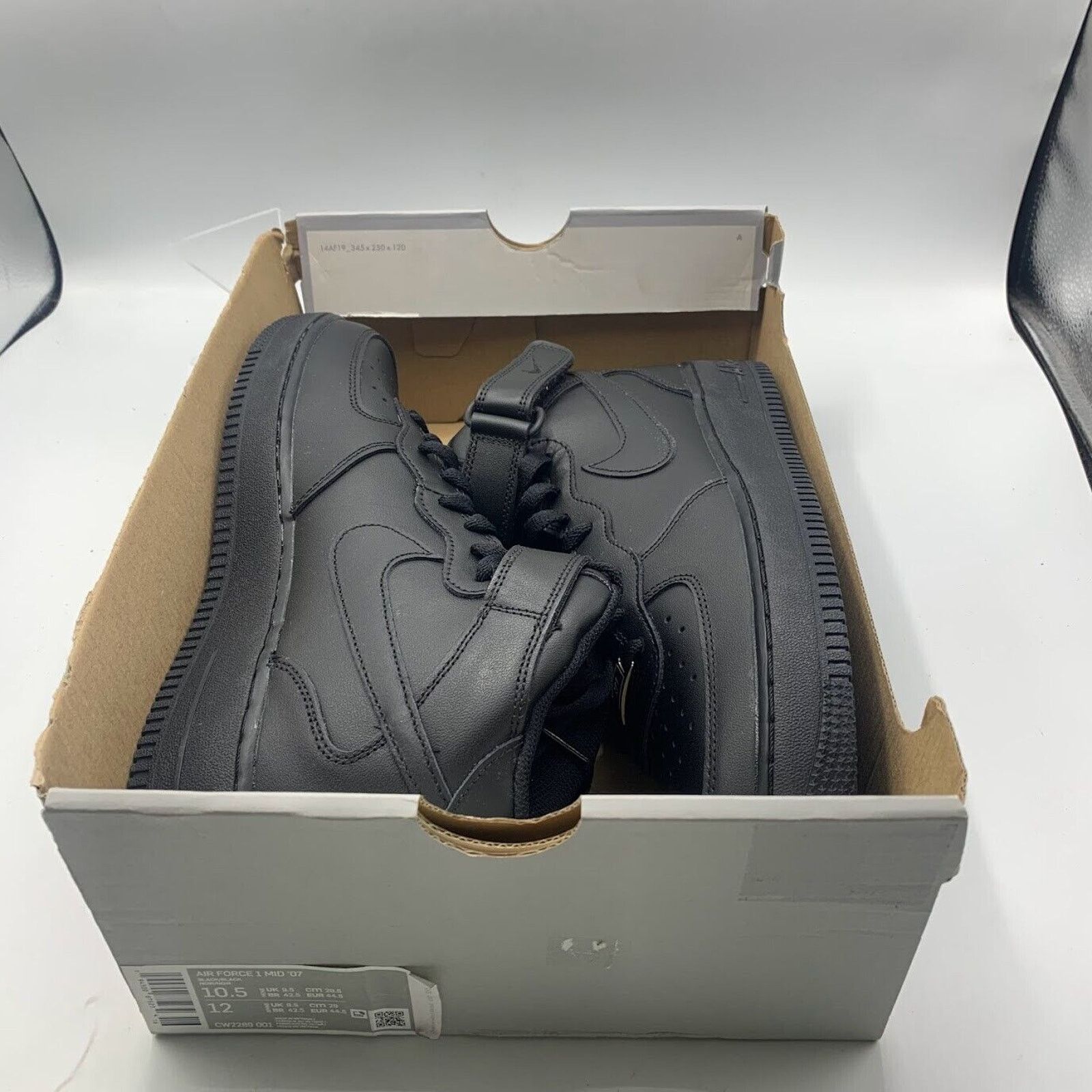Nike NEW Nike Air Force 1 '07 Mid Triple Black Men's CW2289-001 Size US 10.5 / EU 43-44 - 11 Thumbnail