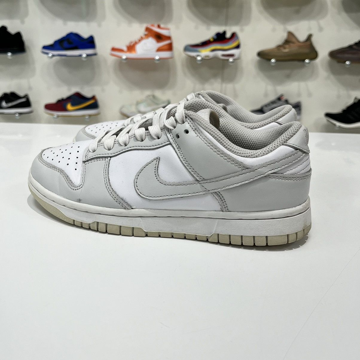 Nike Nike Dunk Low Photon Dust (W) Size US 7.5 / IT 37.5 - 3 Thumbnail