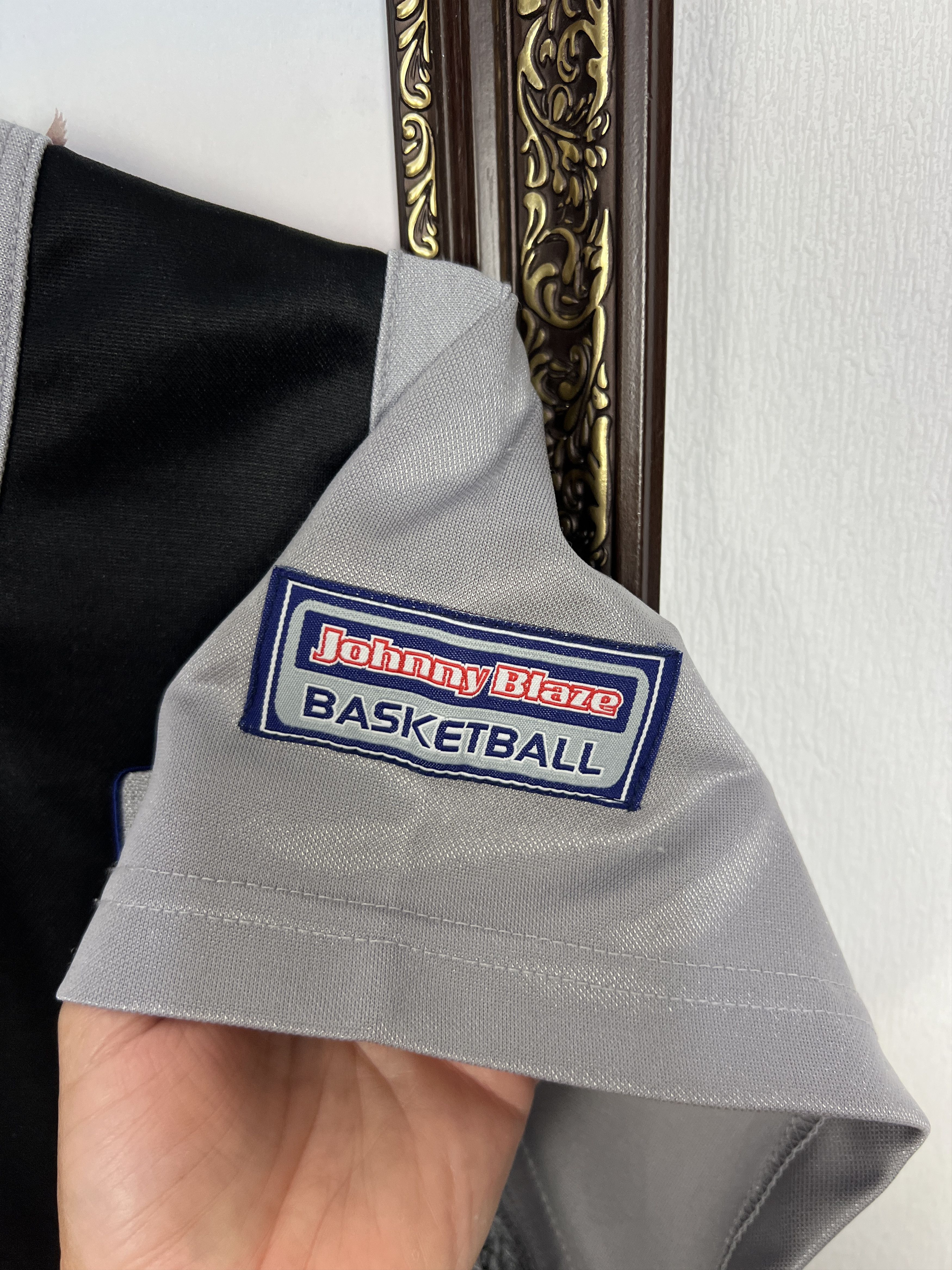 Vintage Vintage Johnny Blaze Embroidered Basketball Logo Jersey Burn Size US M / EU 48-50 / 2 - 8 Thumbnail
