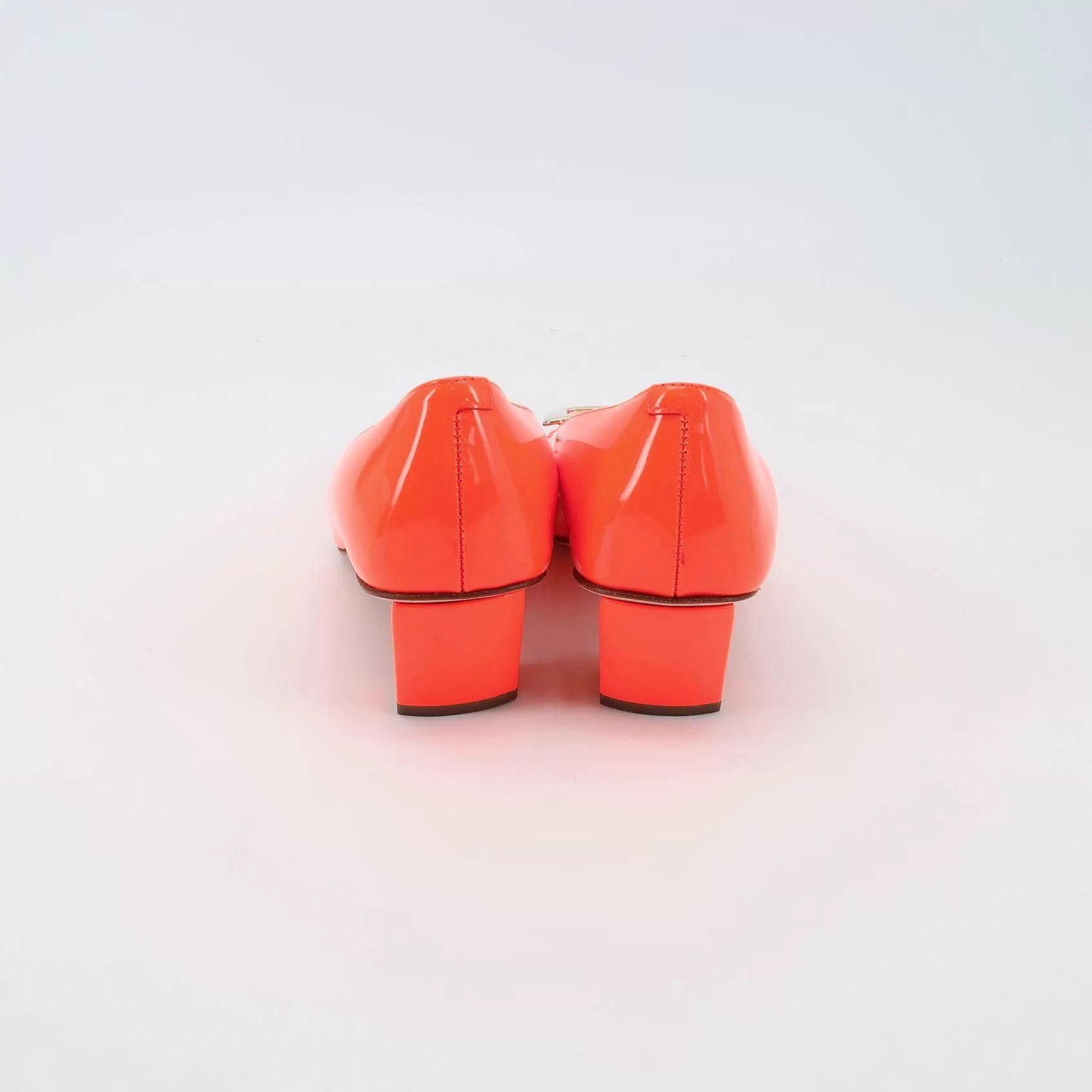 Roger Vivier Roger Vivier Authentic Pumps 37 Size US 6.5 / IT 36.5 - 3 Thumbnail