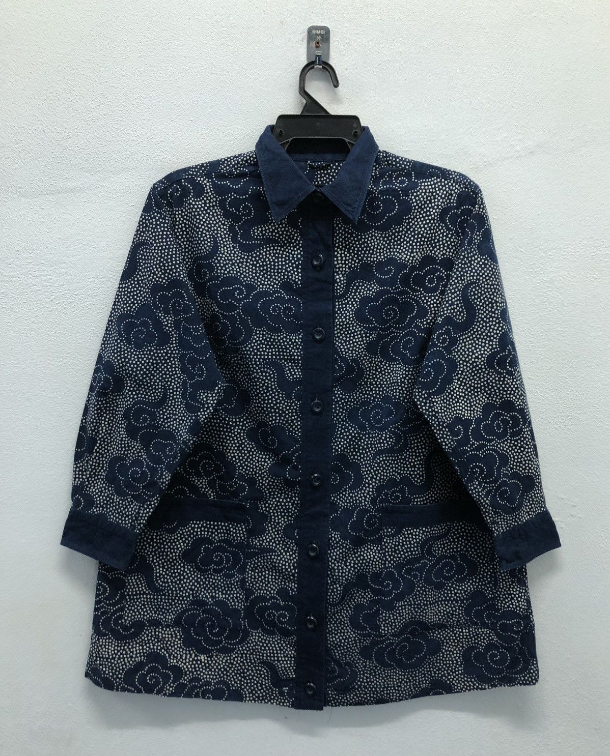 Japanese Brand Vintage Navy Blue Long-Sleeve Shirt with Cloud Batik Pattern Size US L / EU 52-54 / 3 - 1 Thumbnail