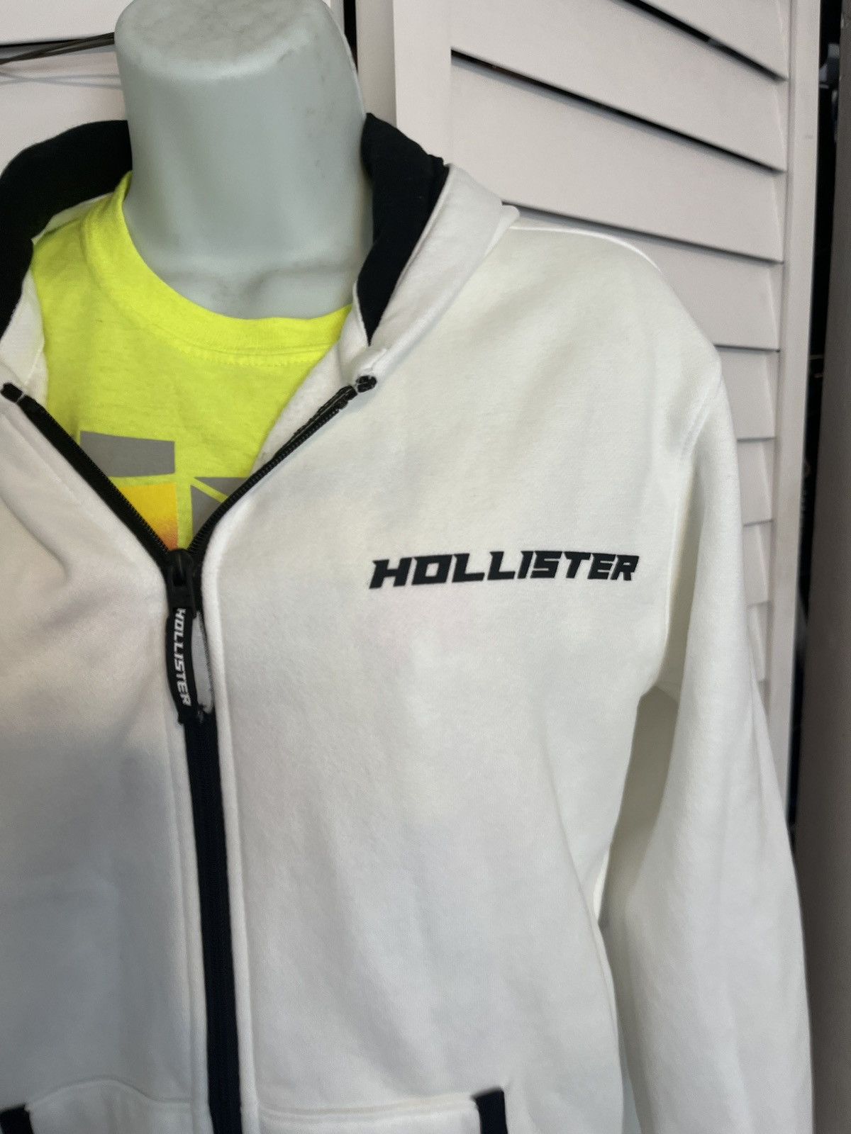 Hollister Ladies Hollister white hoodie. Xs. Great condition Size XS / US 0-2 / IT 36-38 - 2 Thumbnail