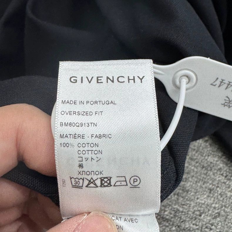 Givenchy Givenchy Size42 Button Collar Shirt Size US M / EU 48-50 / 2 - 4 Thumbnail