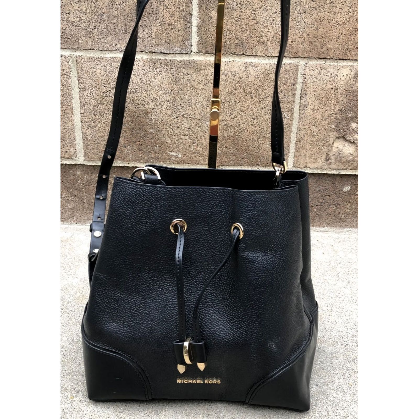 Michael Kors MICHAEL KORS Mercer Bucket Purse Women's Crossbody Bag Leather Drawstring Black Bag Crossbody Womens Medium Leather Black Mercer Bucket Purse Mens? Size ONE SIZE - 2 Thumbnail