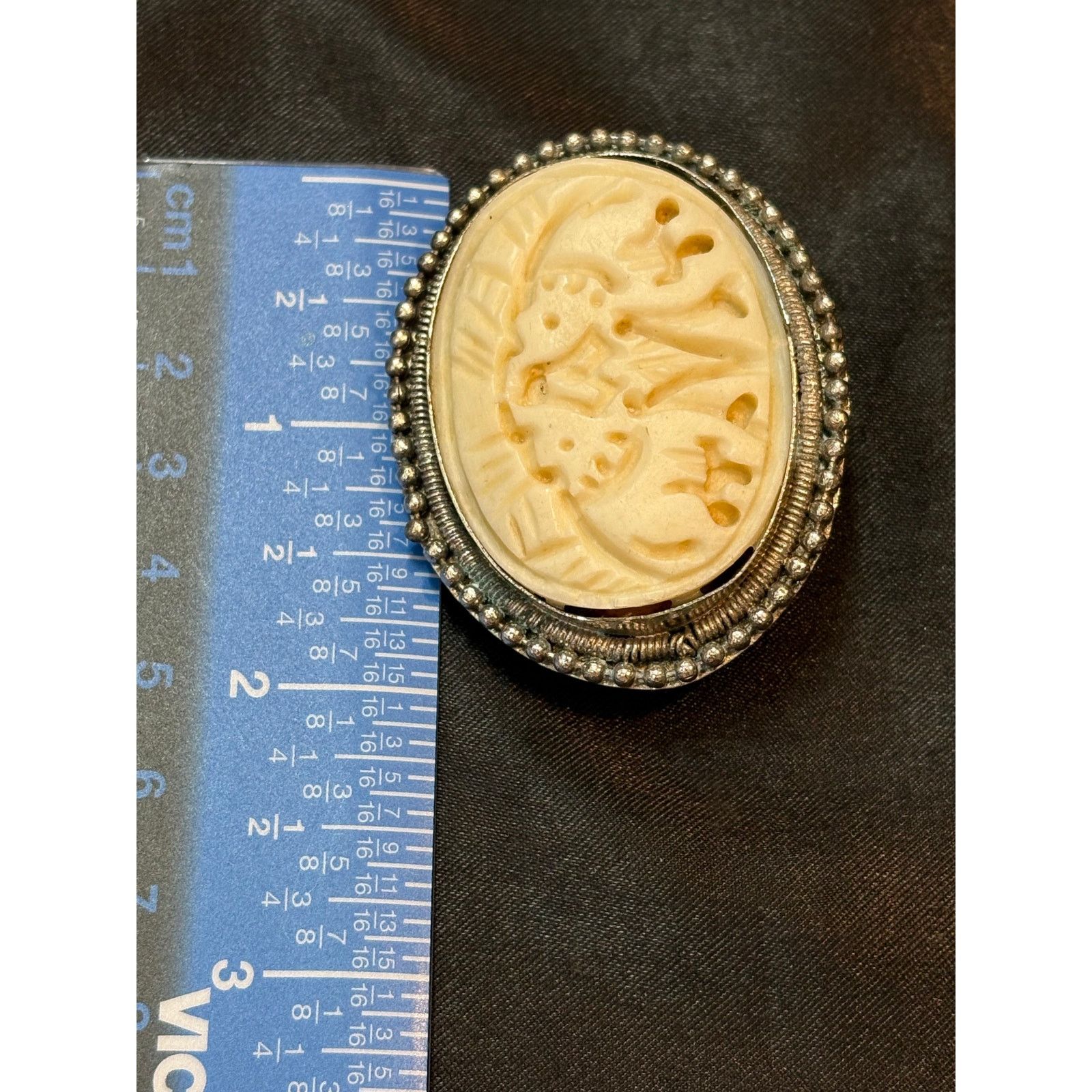 Other Vintage Hand Carved Bone Figural Brooch 2.25” 19g UNSIGNED Size ONE SIZE - 4 Thumbnail