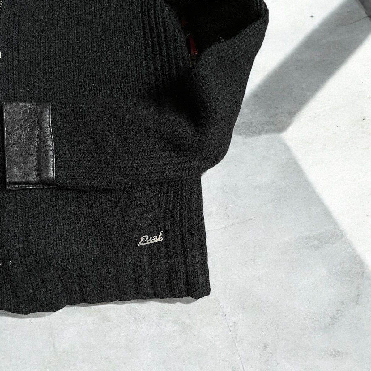 Diesel × Japanese Brand AvantGarde Y2K Japanese Vintage Knit Black Sweater Diesel Size XS / US 0-2 / IT 36-38 - 2 Thumbnail