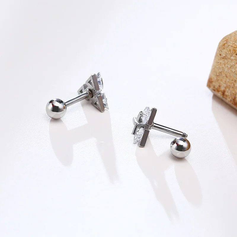 Jewelry Triangle Pierced Zircon Stud Earrings Size ONE SIZE - 2 Thumbnail