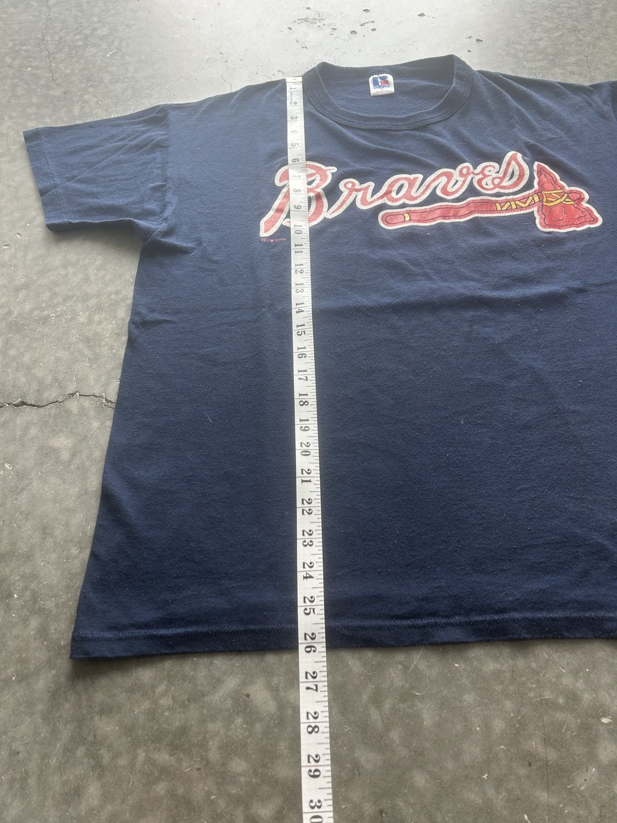MLB × Russell Athletic × Vintage Vintage 90s Russell Atlanta Braves Graphic Tee Size US L / EU 52-54 / 3 - 9 Thumbnail