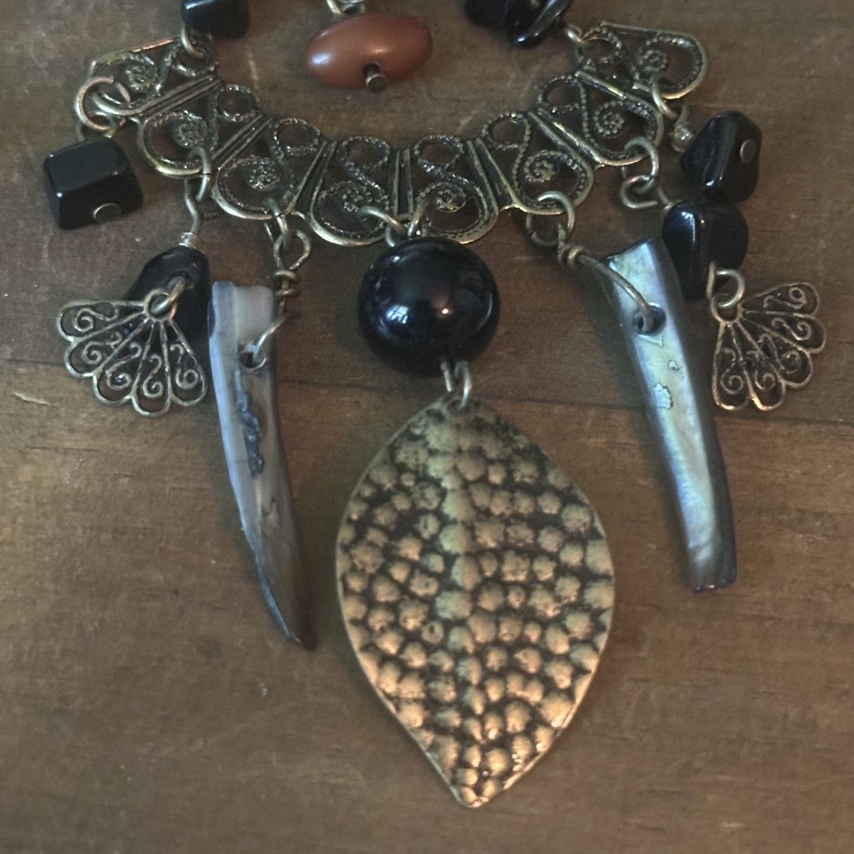 Other Bronze tone agate chips, mop, and leaves chandelier earrings Size ONE SIZE - 4 Thumbnail