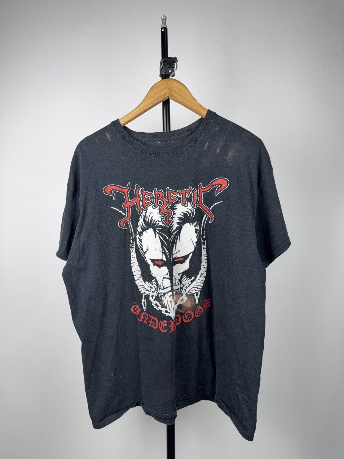 Band Tees 00s Heretic Underdogs Metal Band Graphic T Shirt Distressed Size US XL / EU 56 / 4 - 1 Thumbnail