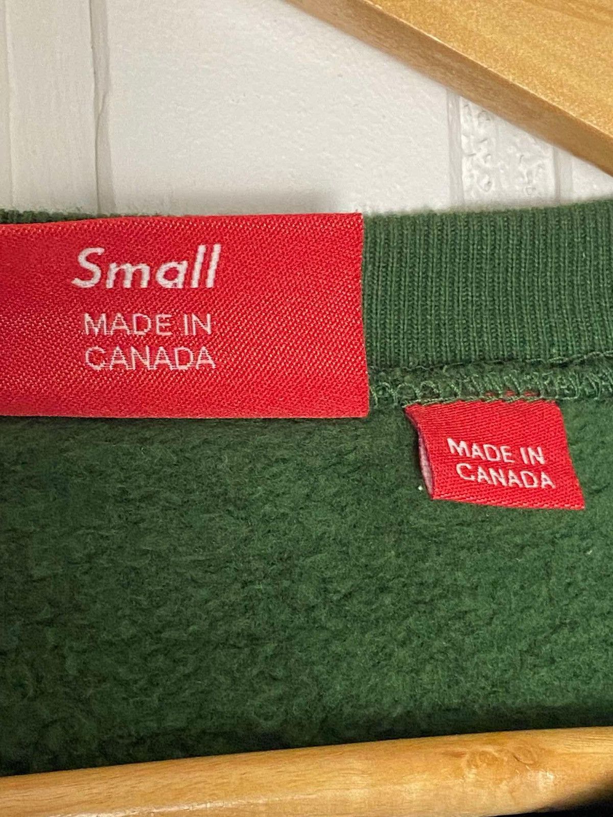 Supreme Supreme Small Box Crewneck Green Size S very good condition Size US S / EU 44-46 / 1 - 5 Thumbnail