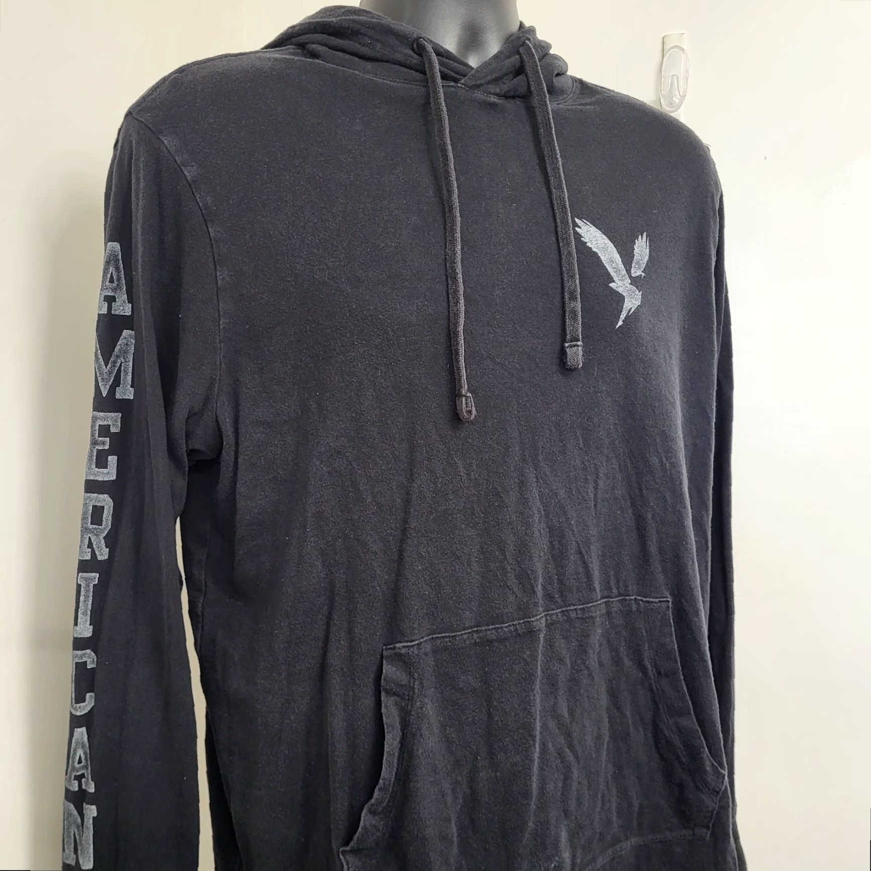 American Eagle Outfitters VINTAGE? No — Not Vintage. American Eagle Outfitters Hoodie Mens M Black Super Soft Standard Fit Pullover Hooded with Pockets Logo Print Size US M / EU 48-50 / 2 - 3 Thumbnail