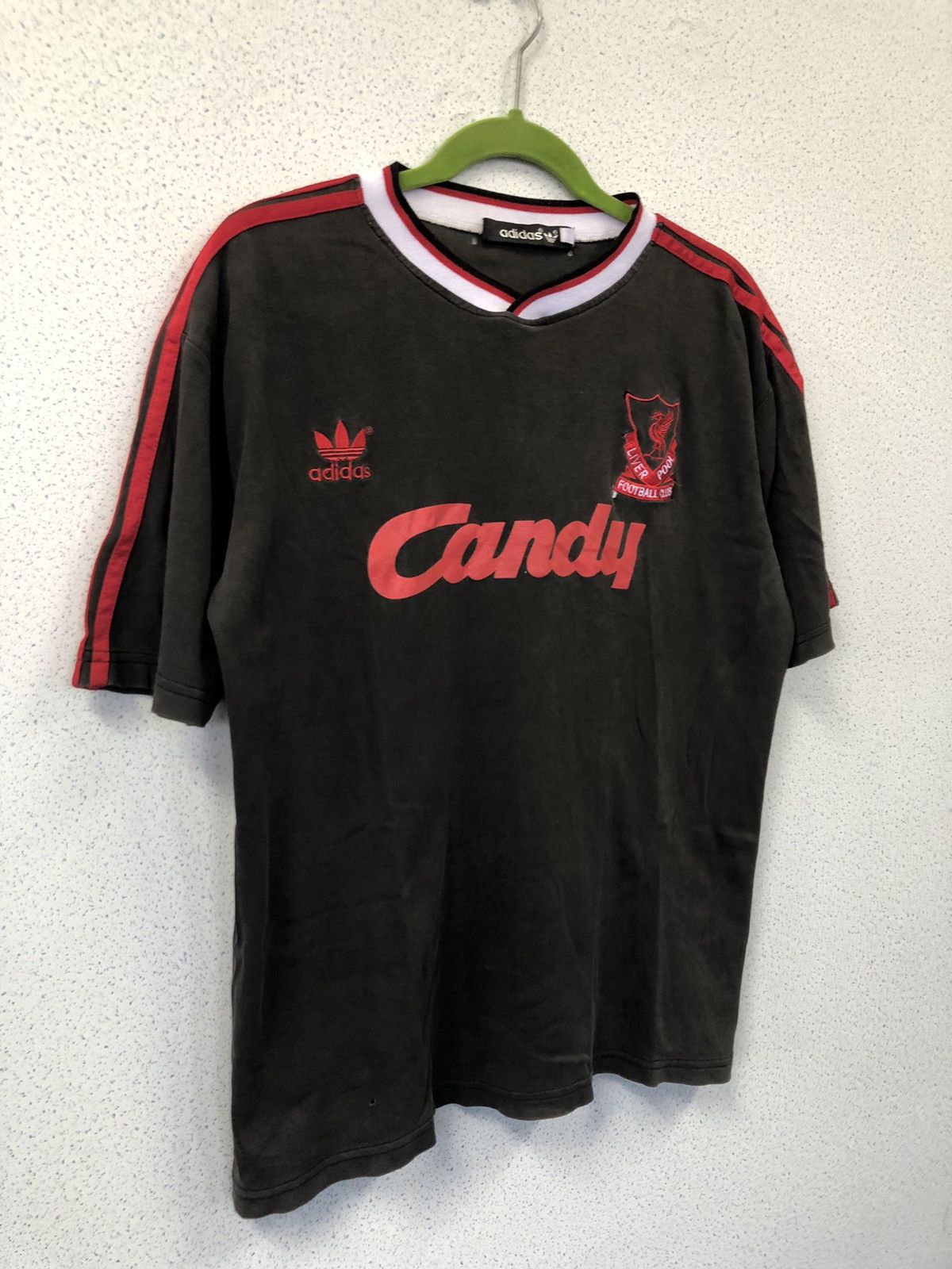 Adidas Adidas Liverpool Vintage TShirt Size US M / EU 48-50 / 2 - 2 Thumbnail