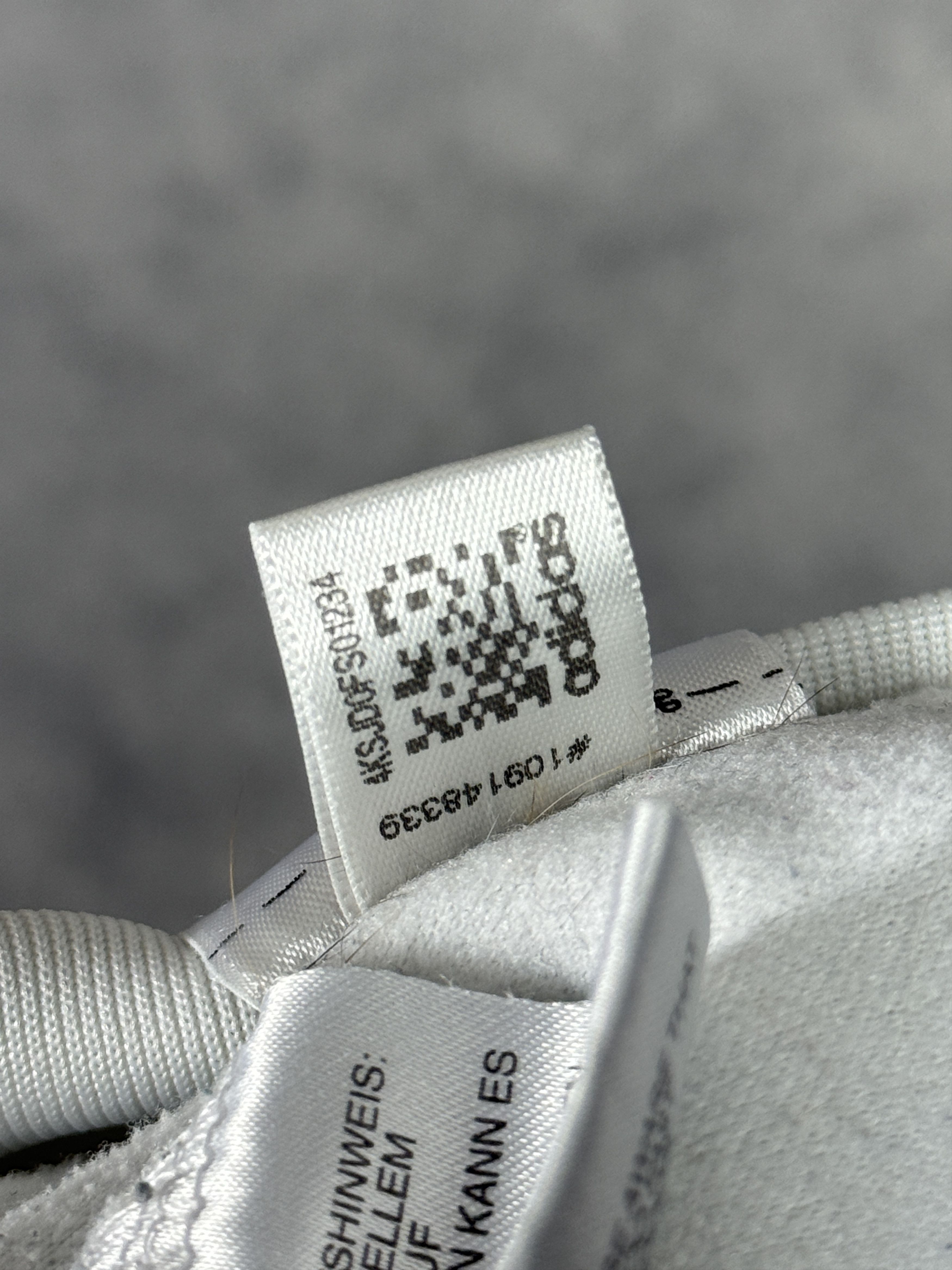 Adidas Adidas Real Madrid polyester sweatshirt white with stripes Size US L / EU 52-54 / 3 - 11 Thumbnail