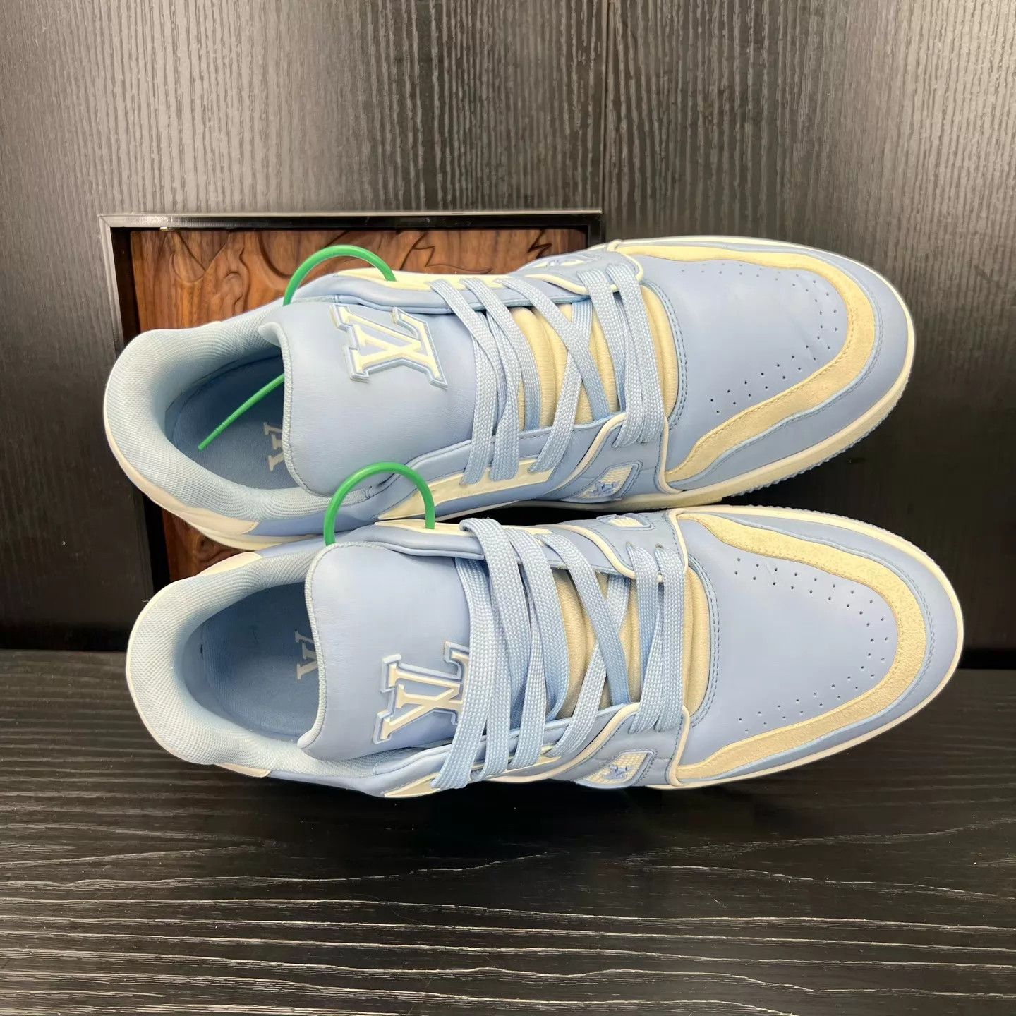 Louis Vuitton LV Trainer Sky Blue 7.5/41.5 Like New Original Box Size US 8.5 / EU 41-42 - 2 Thumbnail