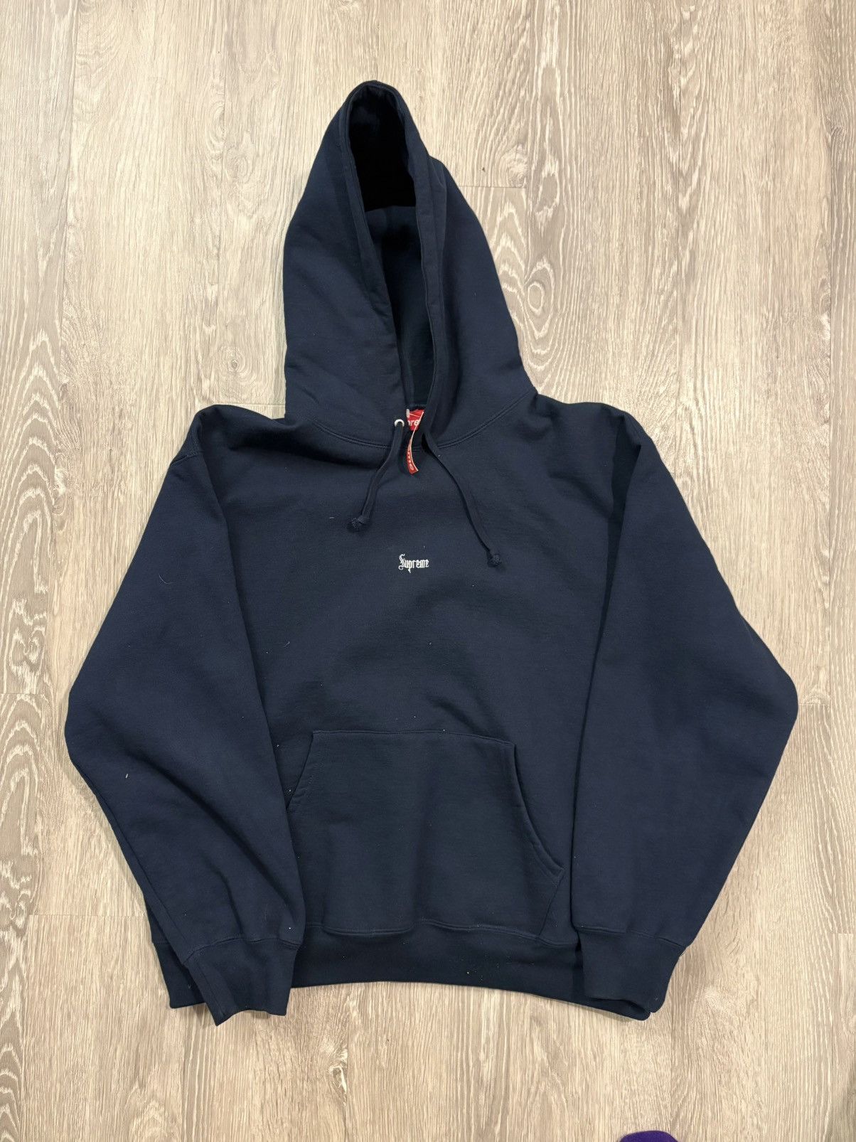 Supreme Supreme Micro Logo Hooded Sweatshirt (FW24) Size US L / EU 52-54 / 3 - 1 Thumbnail