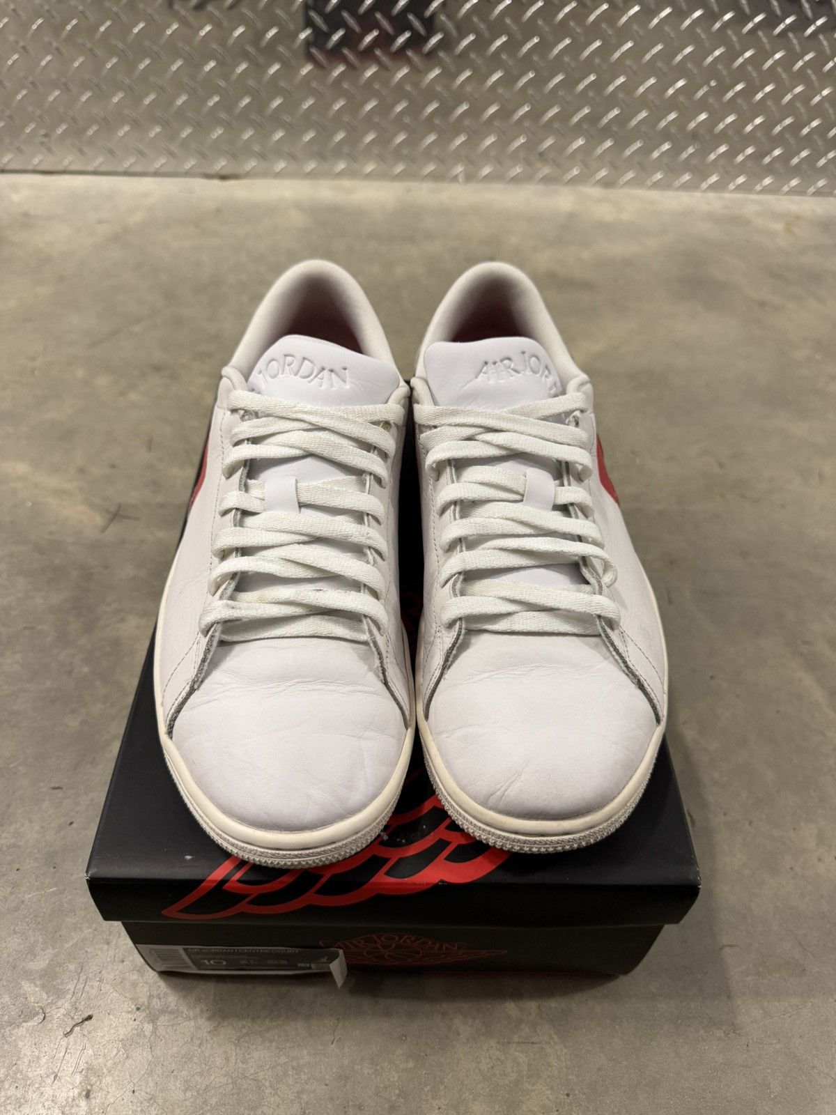 Jordan Brand Jordan 1 Low Centre Court White Red Size 10 Size US 10 / EU 43 - 4 Thumbnail