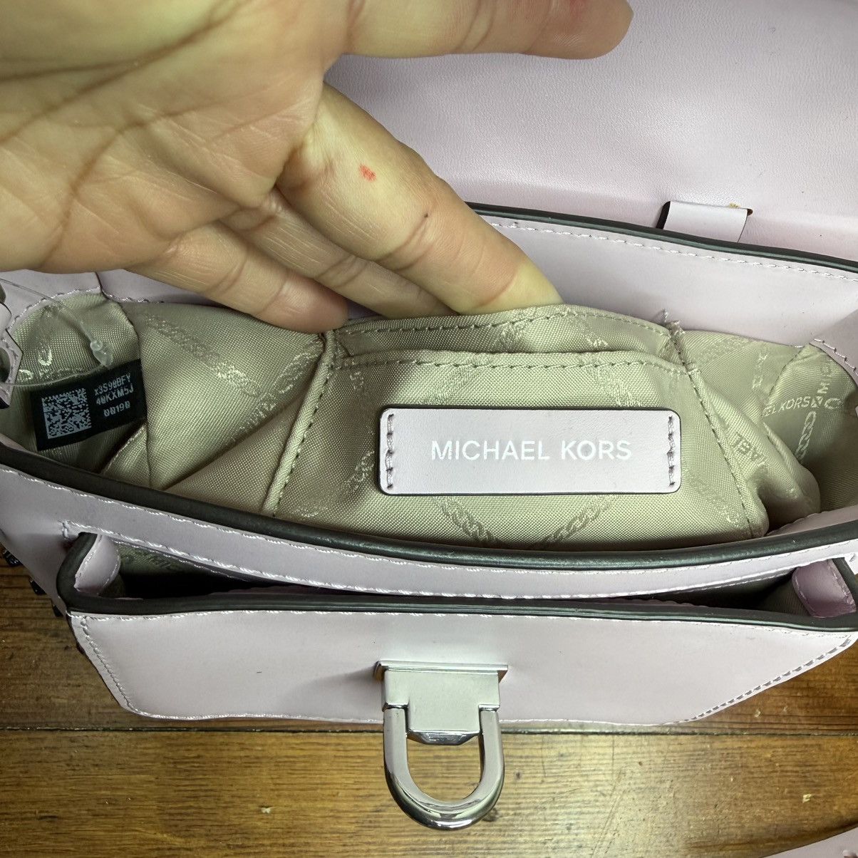 Michael Kors Michael Kors Light Pink Studded Leather Crossbody Satchel Size ONE SIZE - 10 Thumbnail