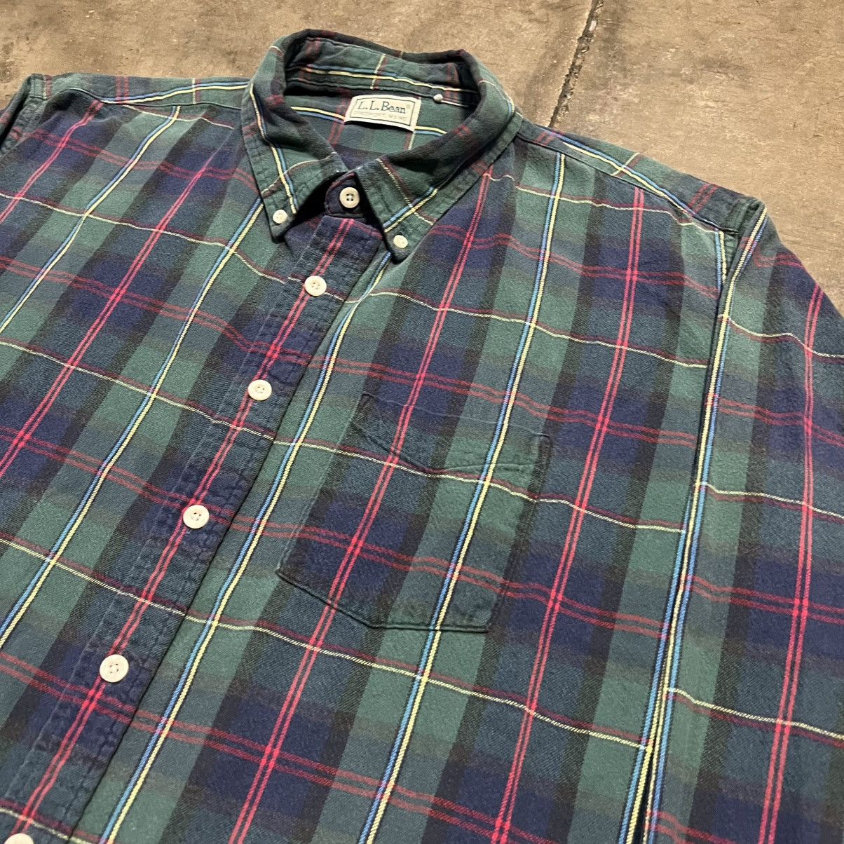 L.L. Bean Vintage LL Bean Plaid Flannel Shirt Button Up Outdoor Hiking Size US XL / EU 56 / 4 - 4 Thumbnail