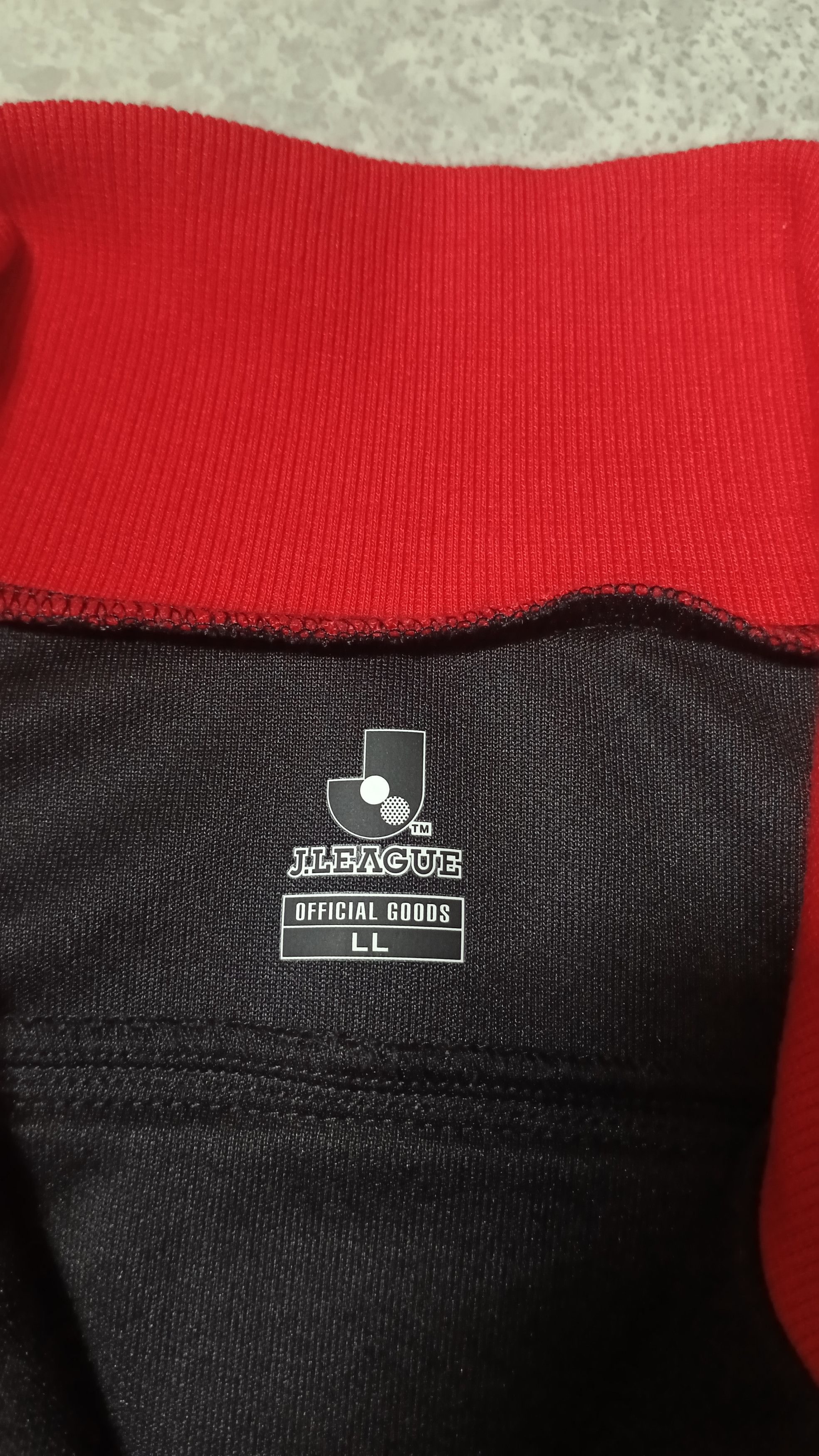 Japanese Brand Rare Urawa Red Diamonds Asian Champions 2017 Size US L / EU 52-54 / 3 - 5 Thumbnail
