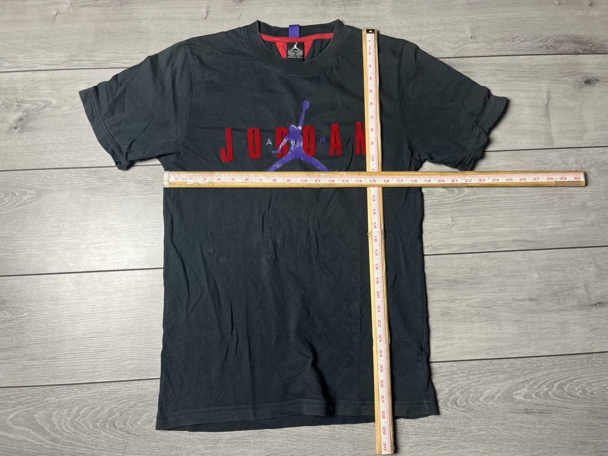 Jordan Brand Vintage Jordan Tshirt 90s black Spellout logo Size US S / EU 44-46 / 1 - 5 Thumbnail