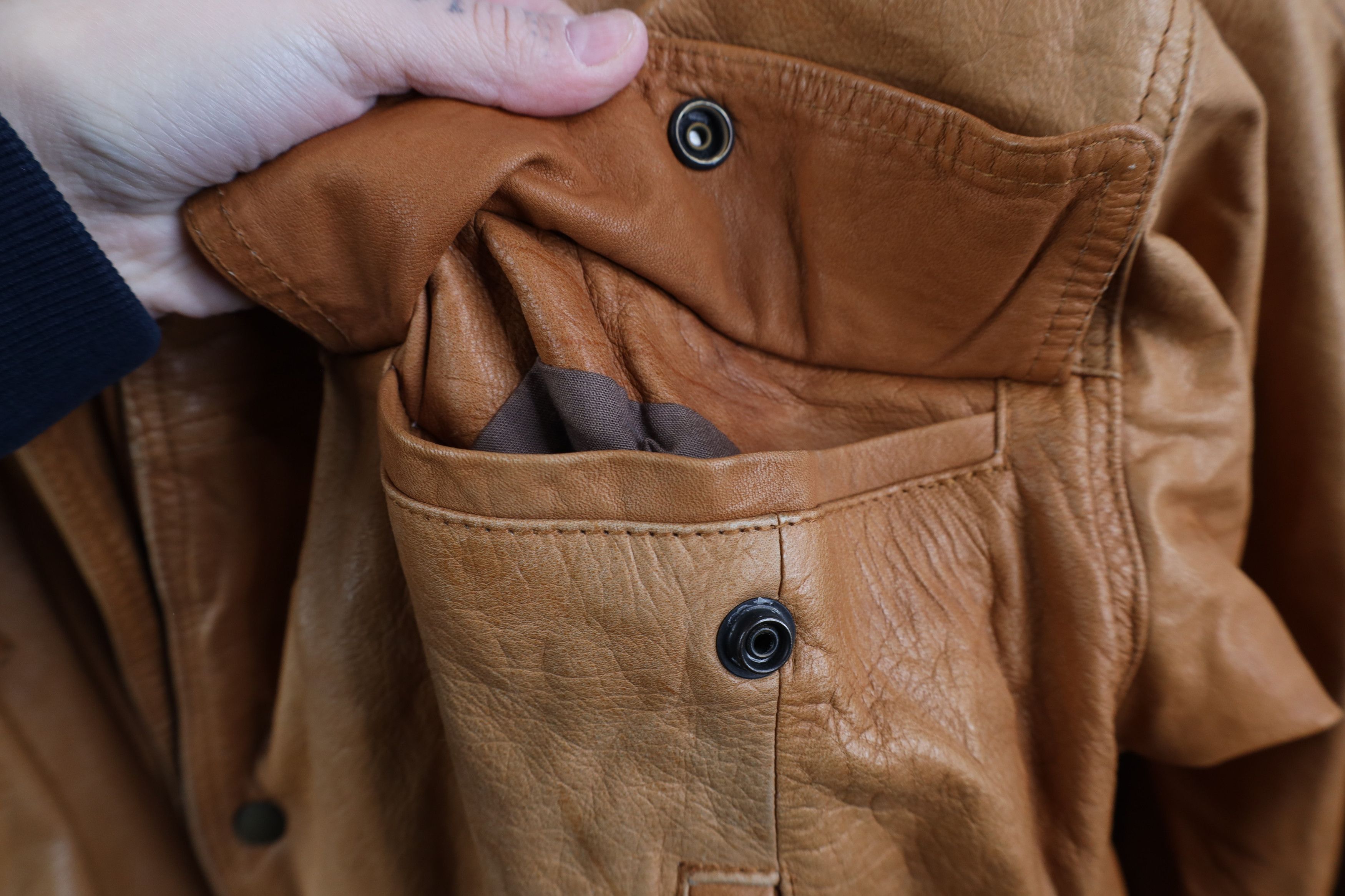Vintage Vintage 90s Streetwear Collared Button Leather Bomber Jacket Size US S / EU 44-46 / 1 - 5 Thumbnail