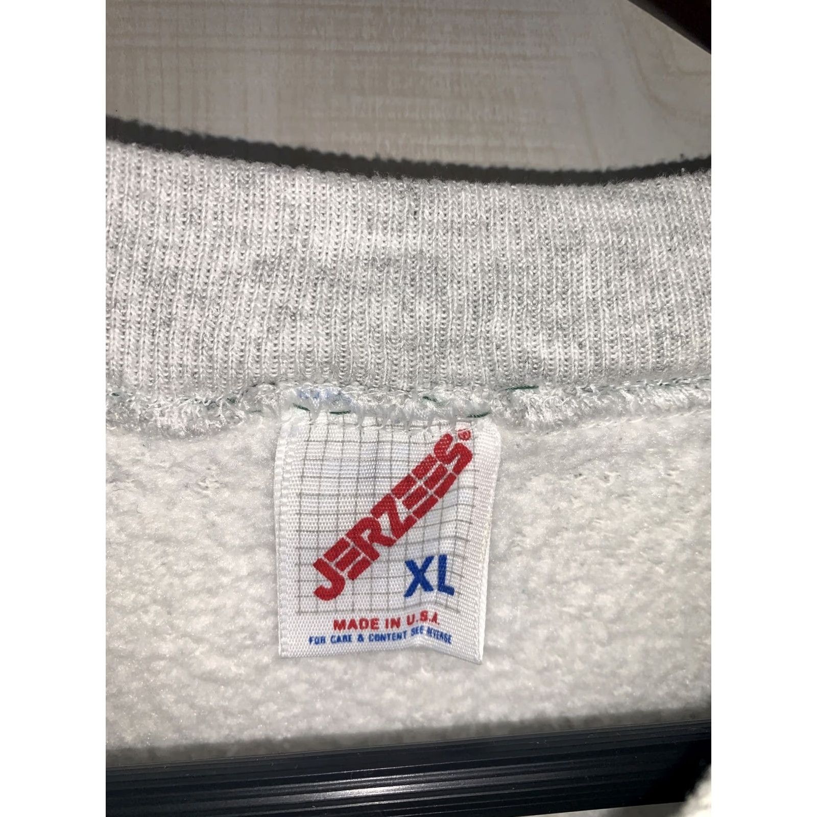 Jerzees VINTAGE Jerzees Womens Rabbit Gardening Crocheted Collar/Cuffs Sweatshirt XL-6767 Shirt Womens XL Cotton Blend 1990s Size XL / US 12-14 / IT 48-50 - 3 Thumbnail