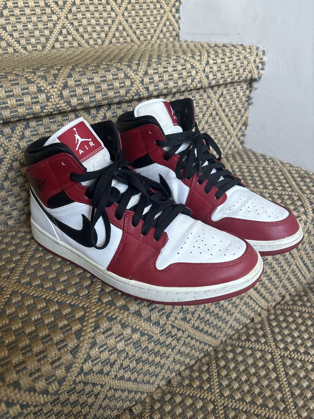 Nike 2020 Chicago Air Jordan 1s Size US 10.5 / EU 43-44 - 1 Thumbnail