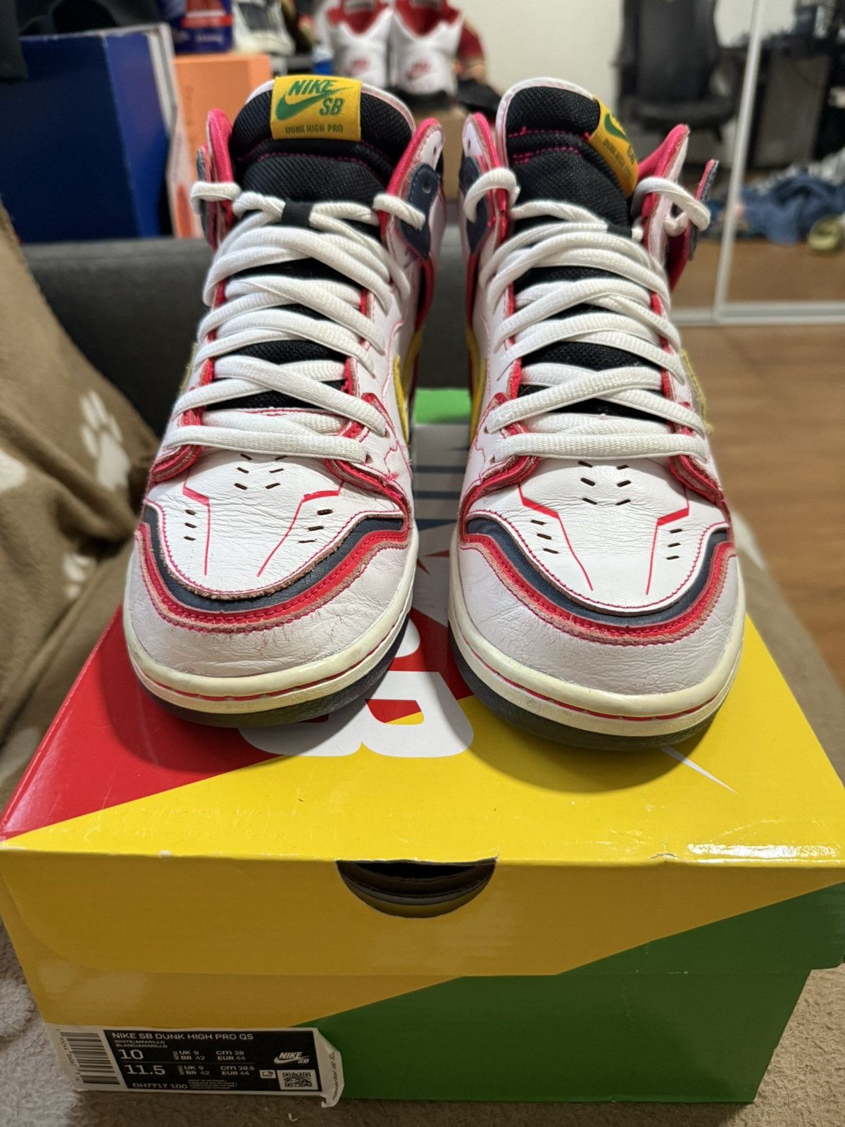Nike Nike sb dunk high gundam unicorn Size US 10 / EU 43 - 4 Thumbnail