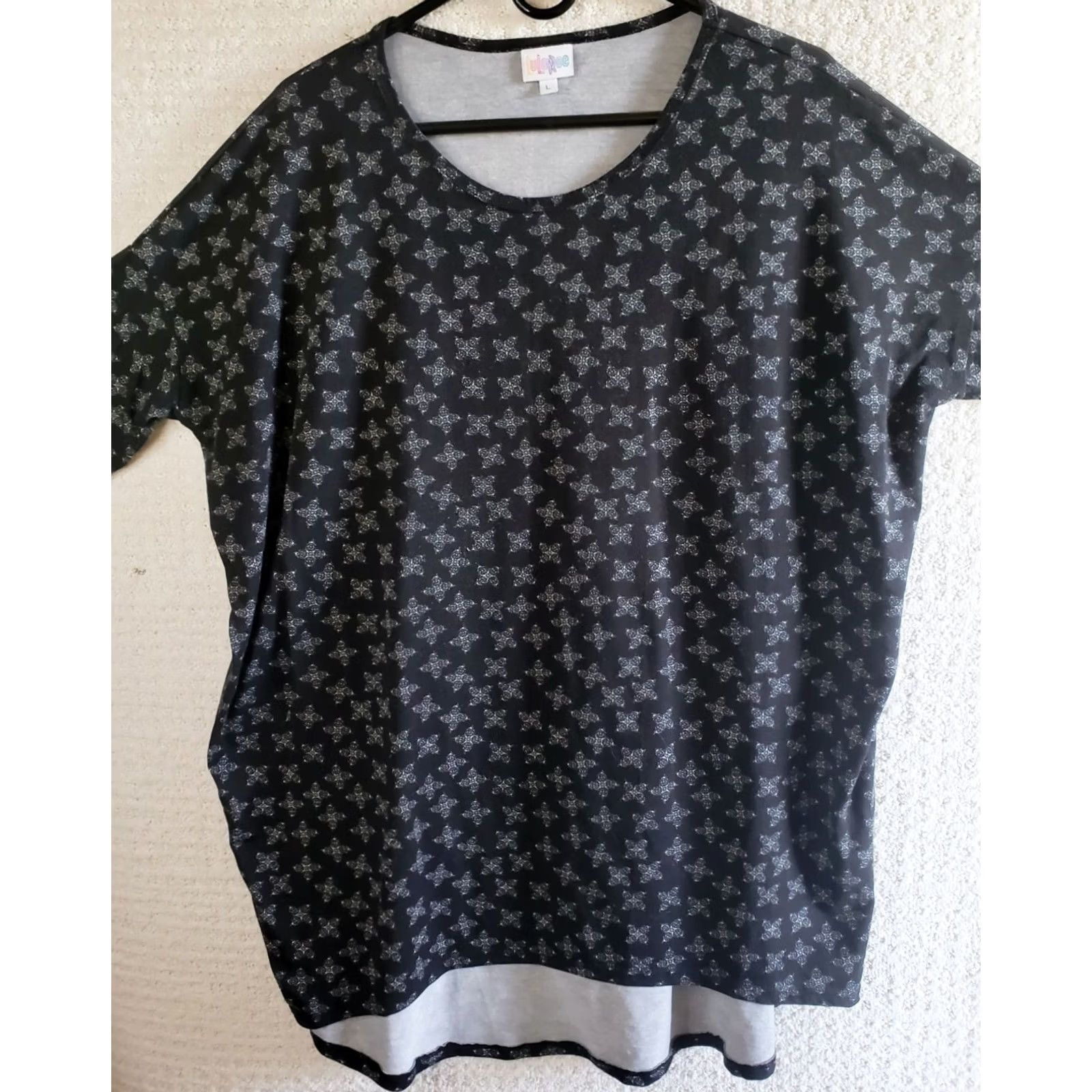 Vintage VINTAGE LuLaRoe Shirt Geometric Pattern Top Pullover Short Sleeve Navy Blue Women’s XL Casual Comfort Size XL / US 12-14 / IT 48-50 - 4 Thumbnail