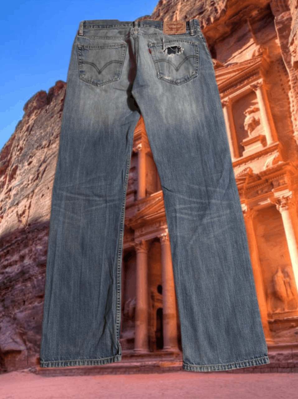 Levi's × Vintage Crazy vintage y2k Levi’s faded grunge archive skater 2000’s Size US 34 / EU 50 - 1 Thumbnail