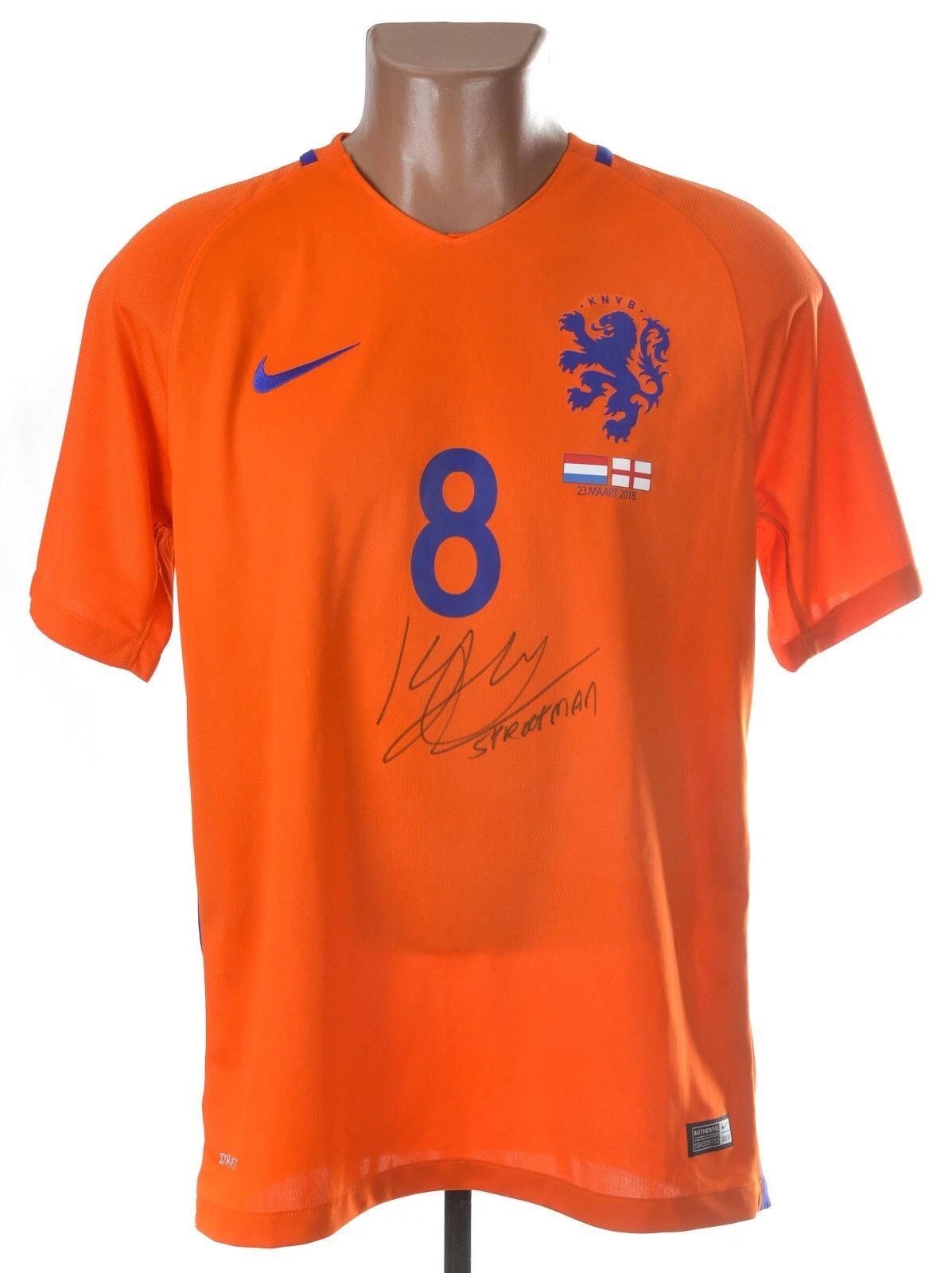 Nike HOLLAND VS ENGLAND 2017 2018 M SIGNED STROOTMAN Size US M / EU 48-50 / 2 - 1 Thumbnail