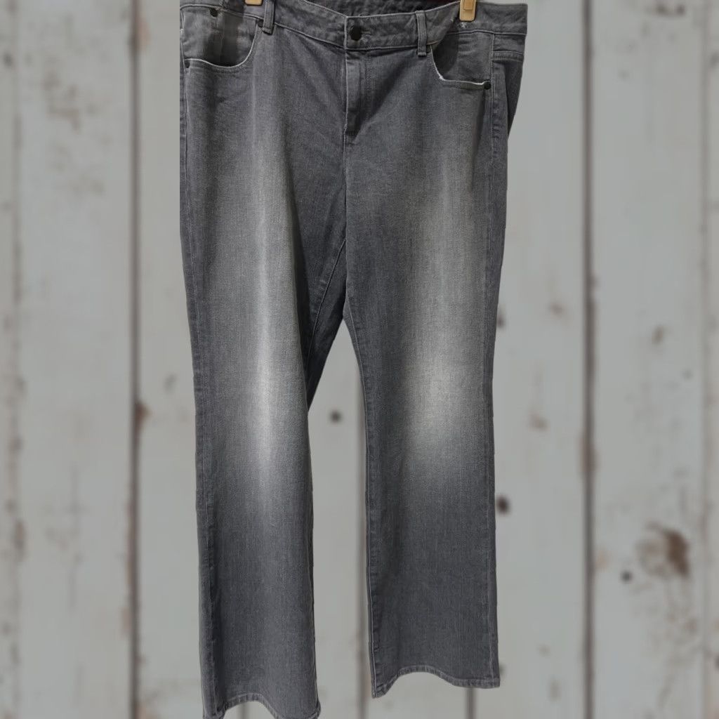 Talbots Talbots Jeans Womans 20W Gray Denim Stretch Straight High Rise 33.5in Inseam Plus Size Jeans Womens Regular/Plus Size Size 42" / US 20 - 1 Thumbnail