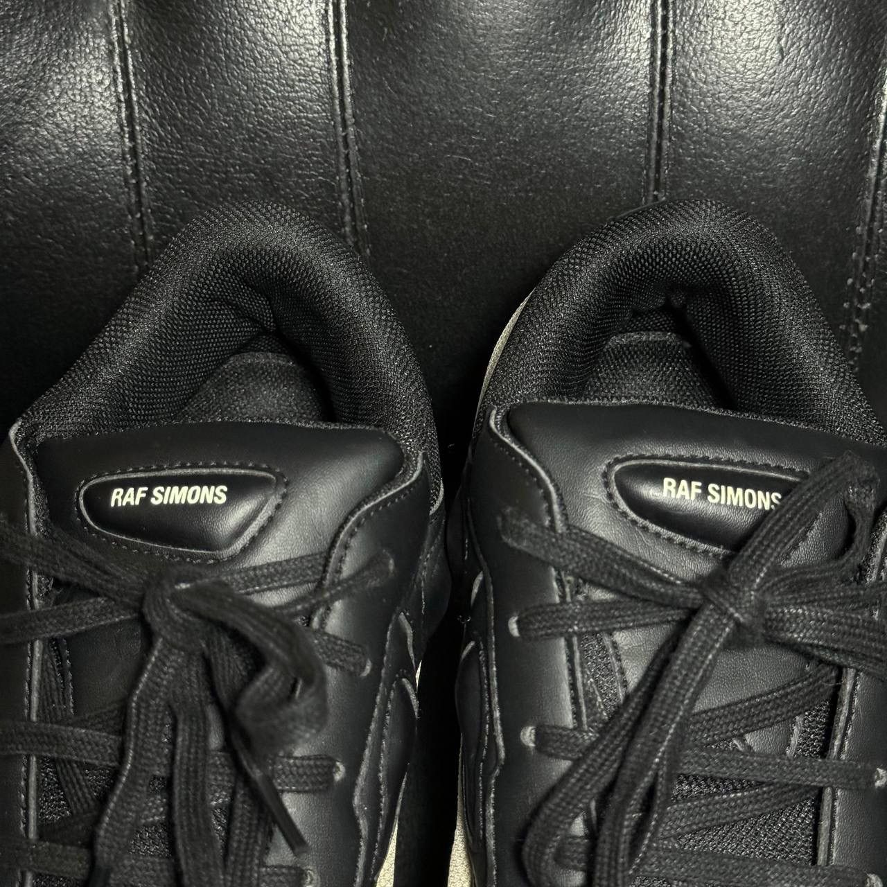 Adidas × Raf Simons 11,5us Adidas Raf Simons Ozweego White Size US 11.5 / EU 44-45 - 7 Thumbnail