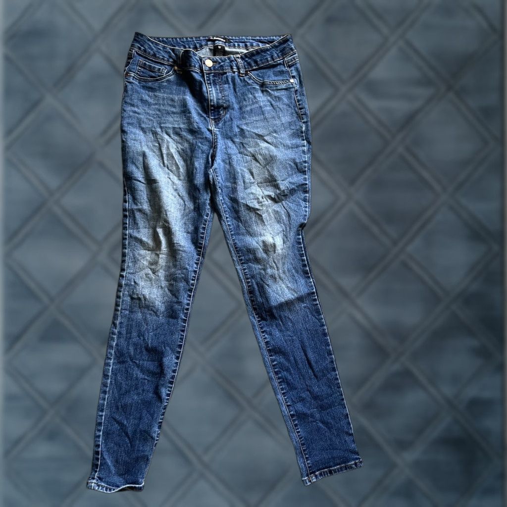 Vintage Womens D Jeans Skinny 12 Mid Rise Stretch Dark Blue Cotton Blend Solid Denim Jeans Women - 5-Pocket, Belt Loops, Zip Closure Size 34" / US 12 / IT 48 - 1 Thumbnail