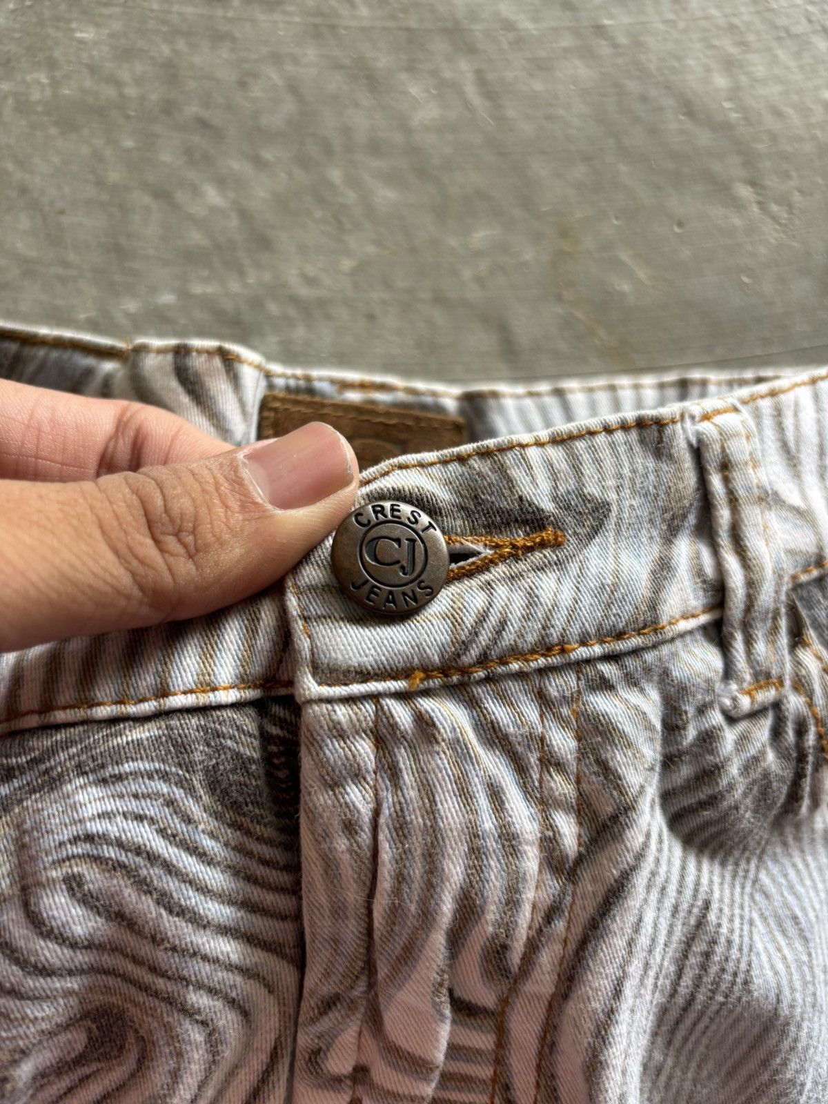 Other flared crest jeans zebra illusion art cavalli inspired Size US 28 / EU 44 - 3 Thumbnail