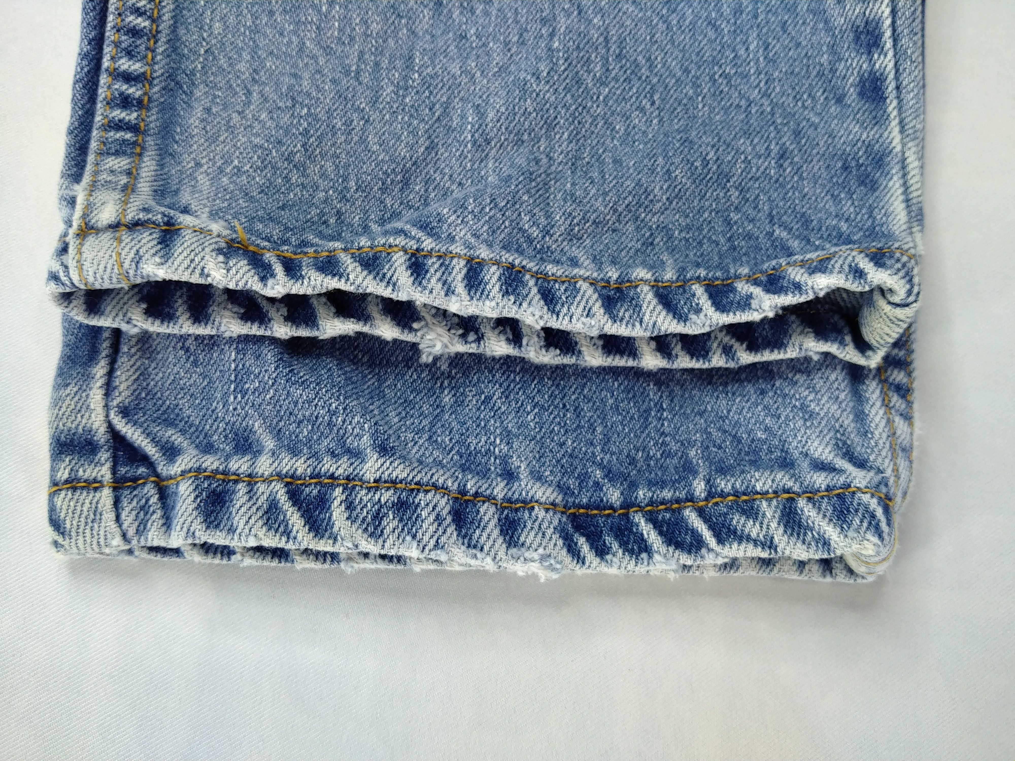 Levi's Vintage Levi's 550 Classic Relaxed Denim 36 x 28.5 -JN559 Size US 36 / EU 52 - 11 Thumbnail