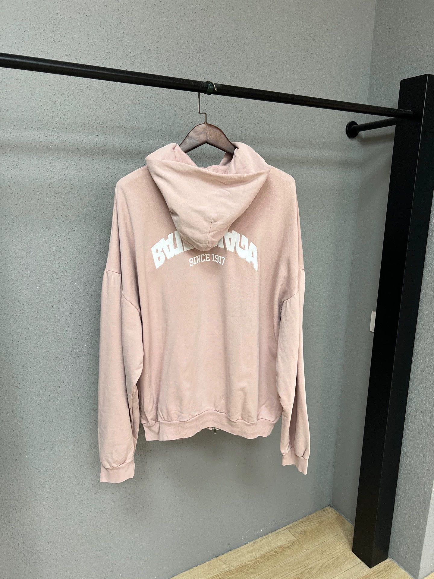 Balenciaga Balenciaga Pink Zip Jacket Size 2 NEW Size XXS / US 00 / IT 34 - 1 Thumbnail