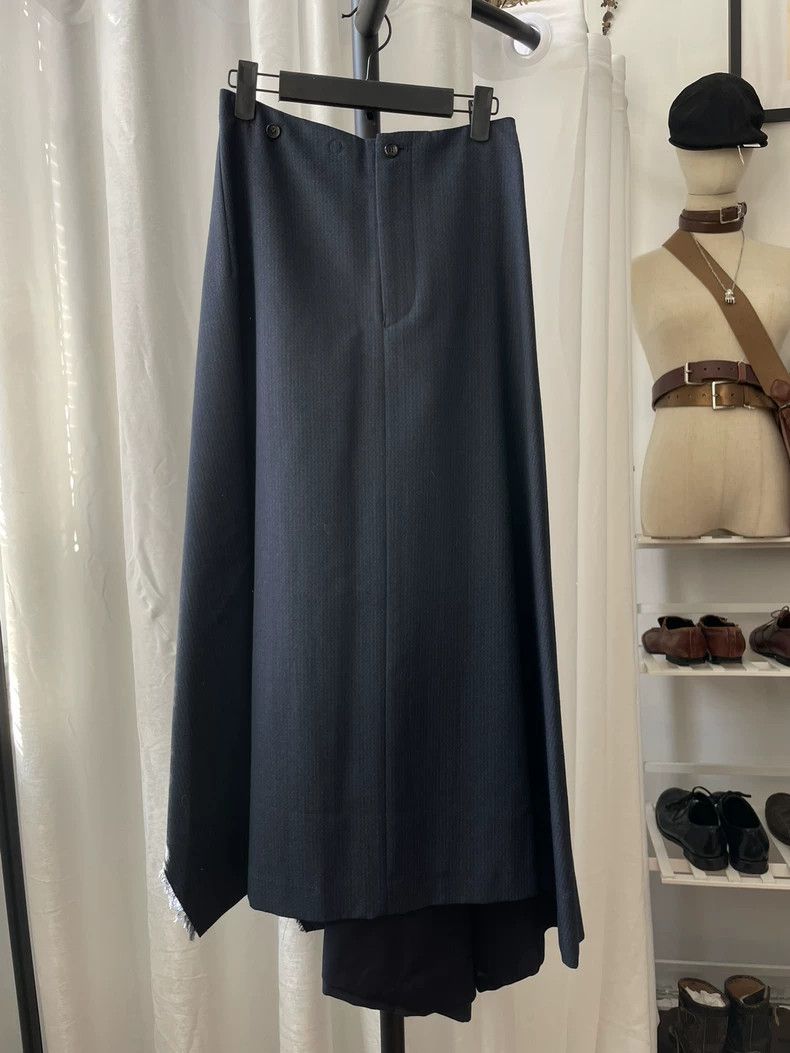 Comme des Garcons Comme des Garcons size m Irregularly cut casual skirt Size 25" / US 0 / IT 36 - 1 Thumbnail