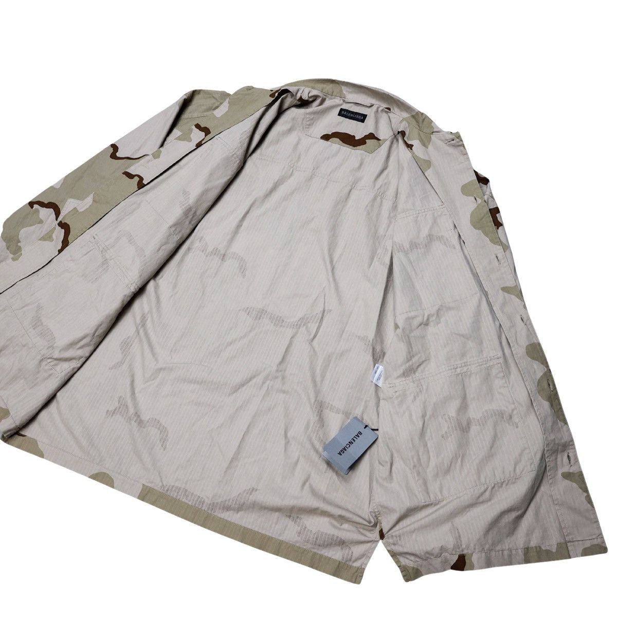 Balenciaga × Designer BALENCIAGA Snow Camo Oversized Cargo Over Shirt Jacket Size US XXL / EU 58 / 5 - 9 Thumbnail