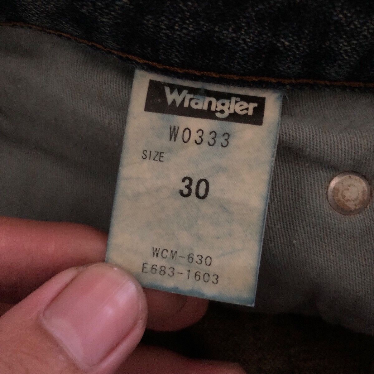 Wrangler Vintage Wrangler Distressed Denim Jeans Size US 31 - 12 Thumbnail