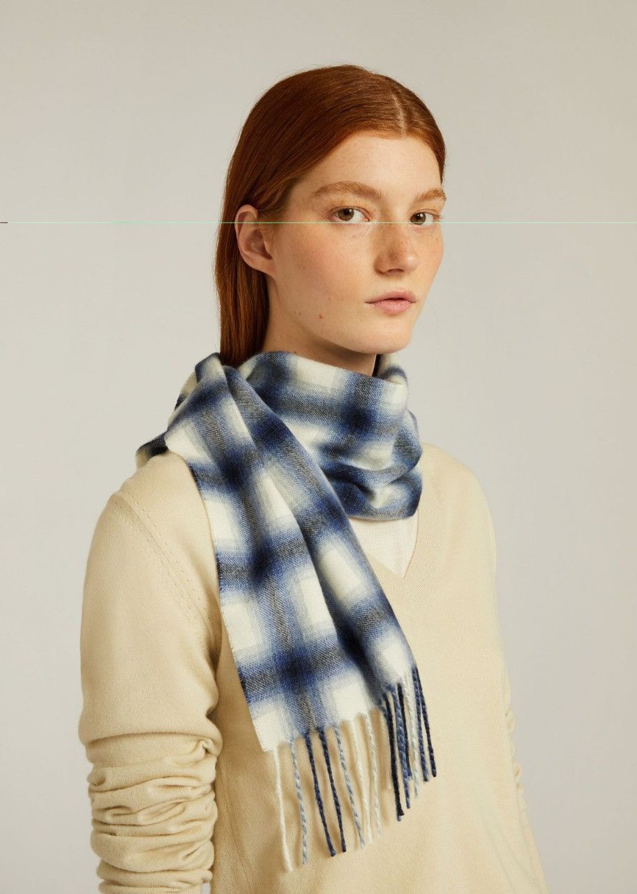 Loro Piana o1srvl11e0624 Size: OS / FAM9237 Spring Madras Scarf Size ONE SIZE - 1 Thumbnail