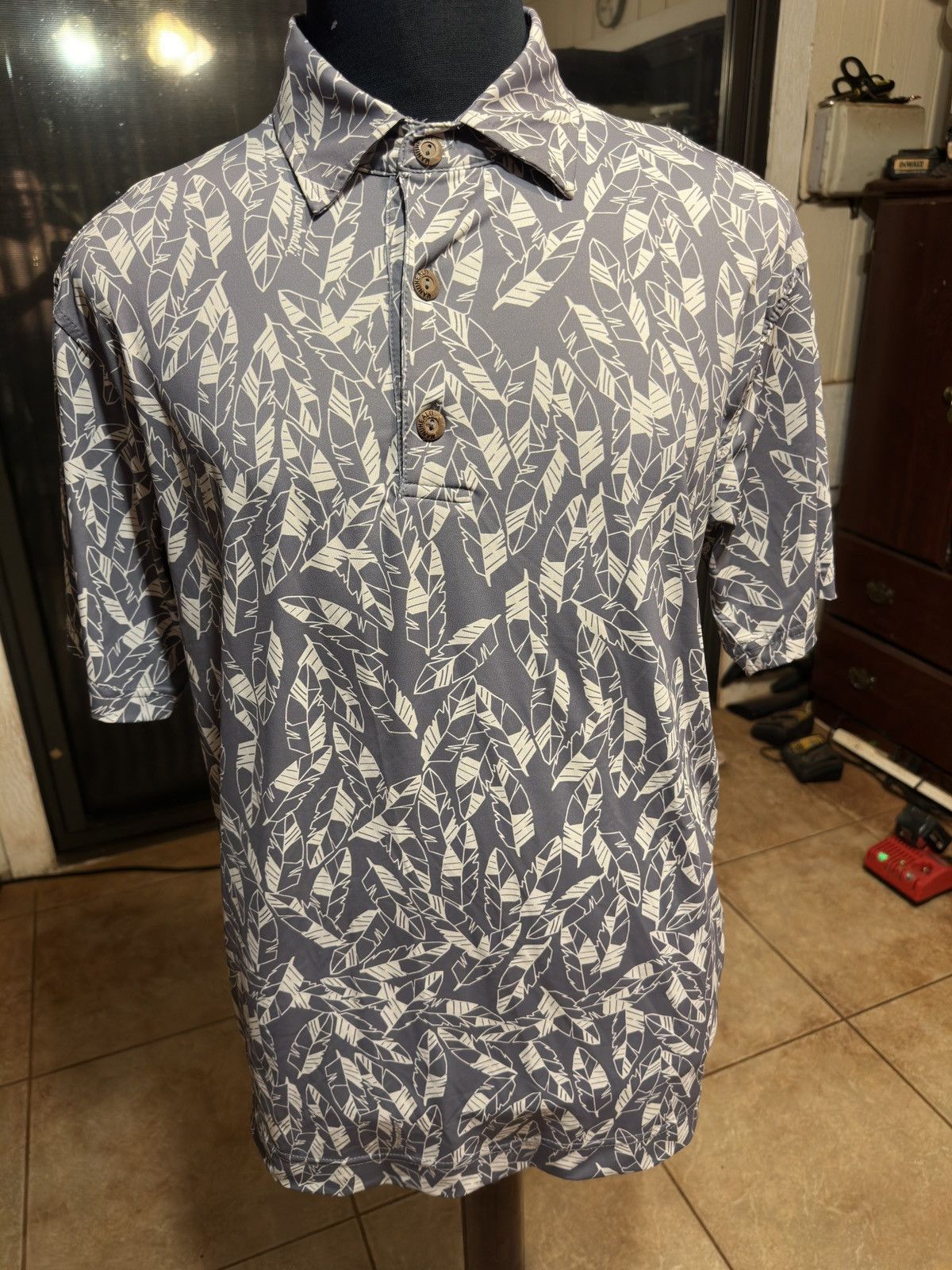 Other Manuhealii Gray Feather Print Polo Shirt Men's Small Size US S / EU 44-46 / 1 - 1 Thumbnail