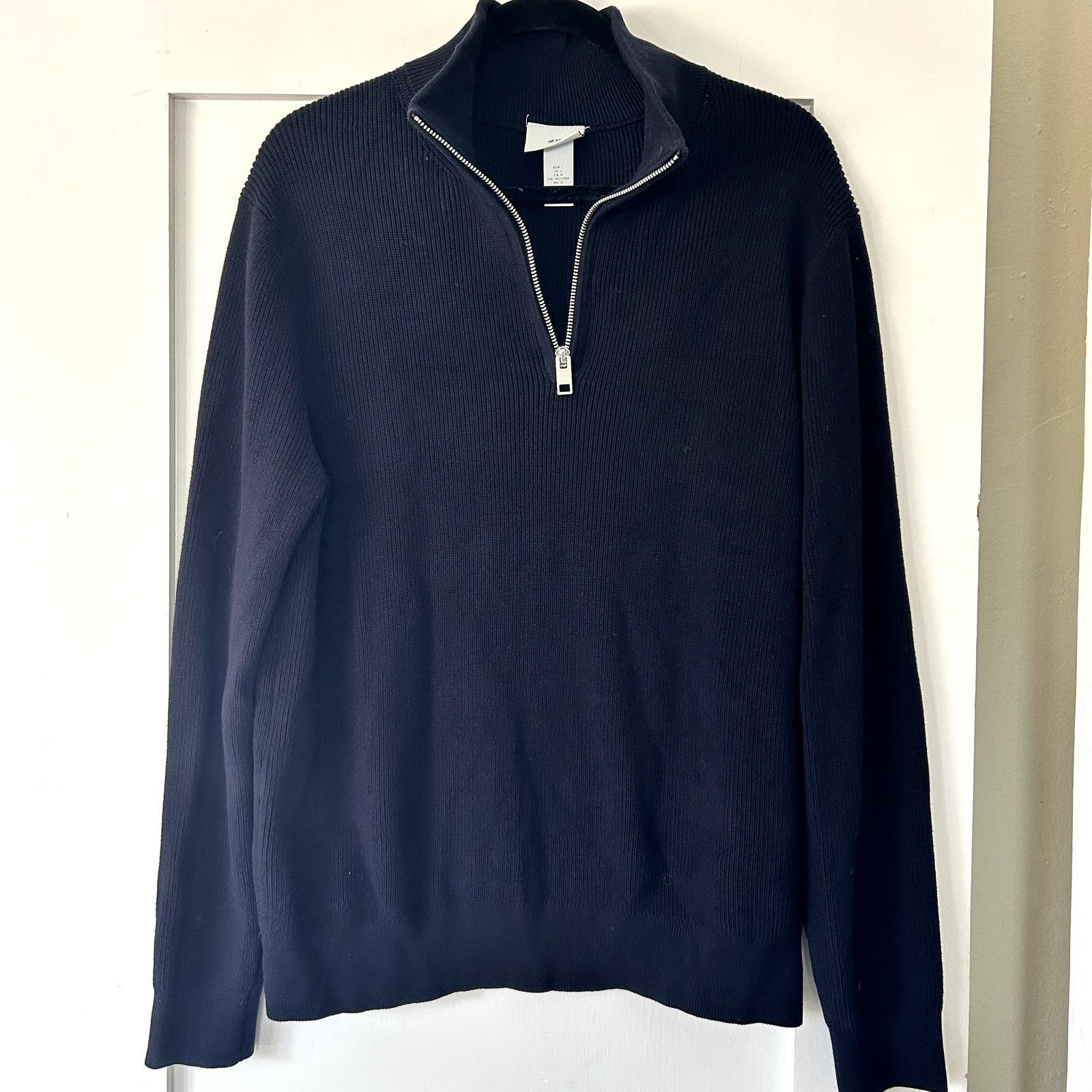 H&M H&M men's slim fit 1/2 zip navy sweater Size US L / EU 52-54 / 3 - 1 Thumbnail