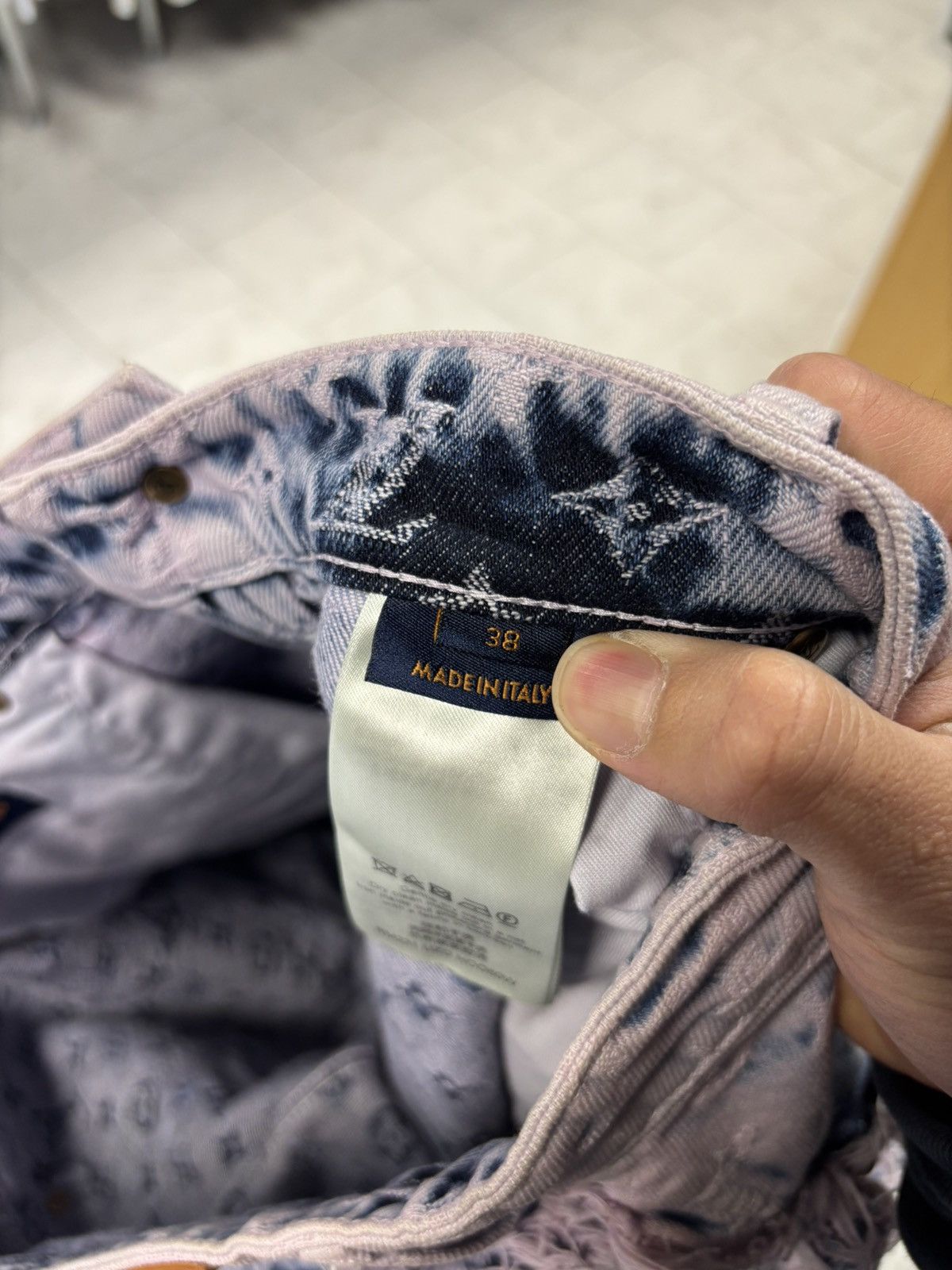 Louis Vuitton Louis Vuitton SS23 Virgil Abloh Carpenter Denim fringe Size US 38 / EU 54 - 8 Thumbnail